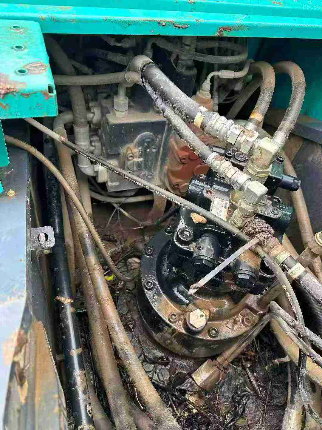 Used Kobelco SK210 Excavator 2022 Model / 6