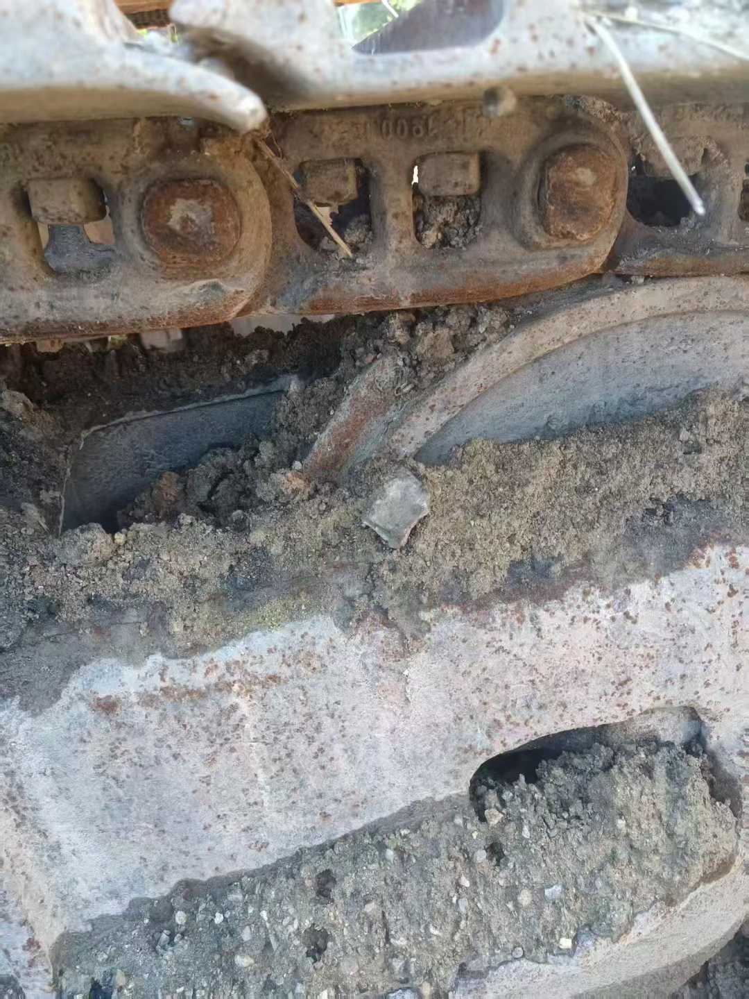 Used Doosan DH220 Excavator 2011 Model / 4