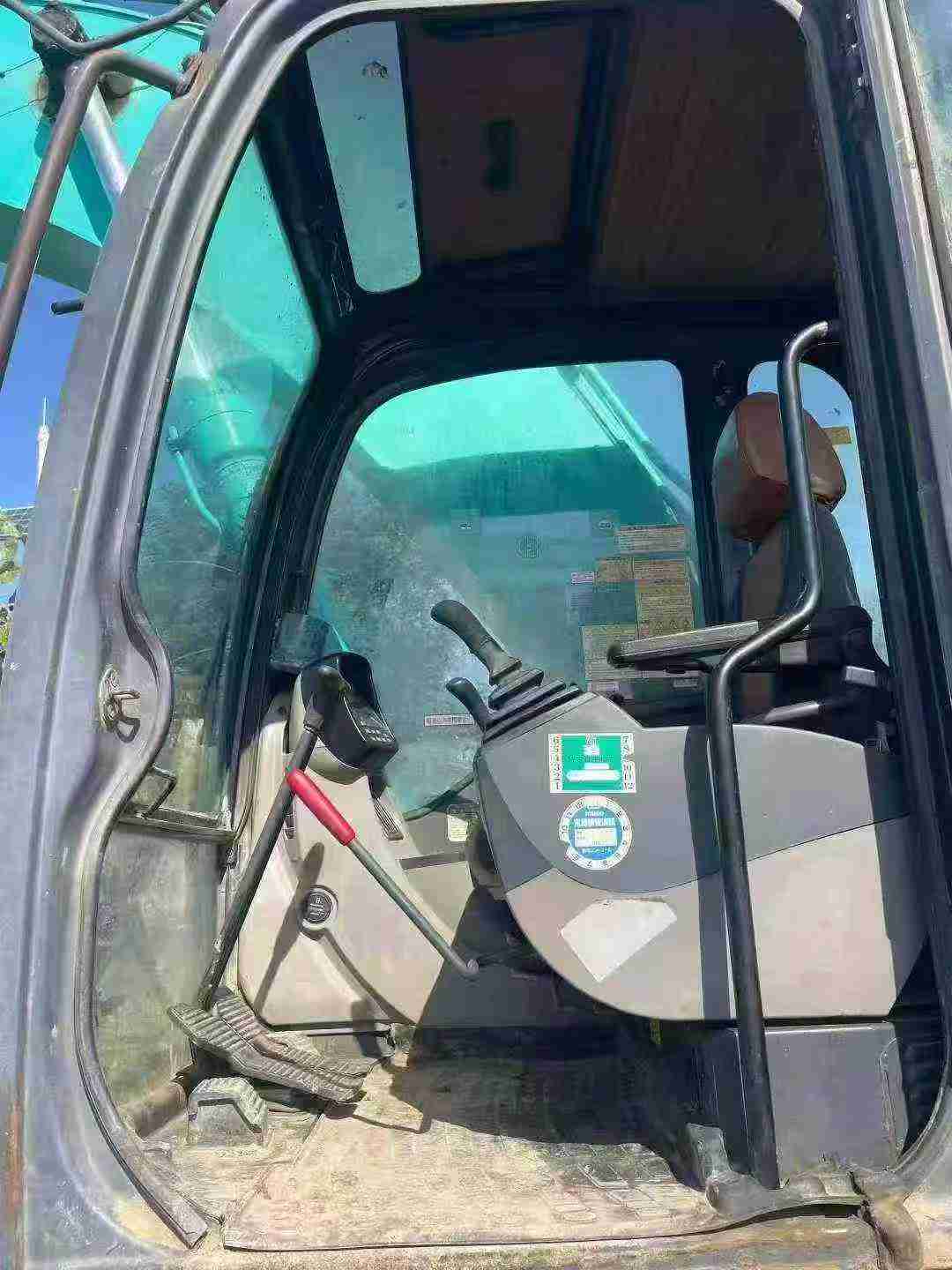 Used Kobelco SK200-11 Excavator 2016 Model / 3