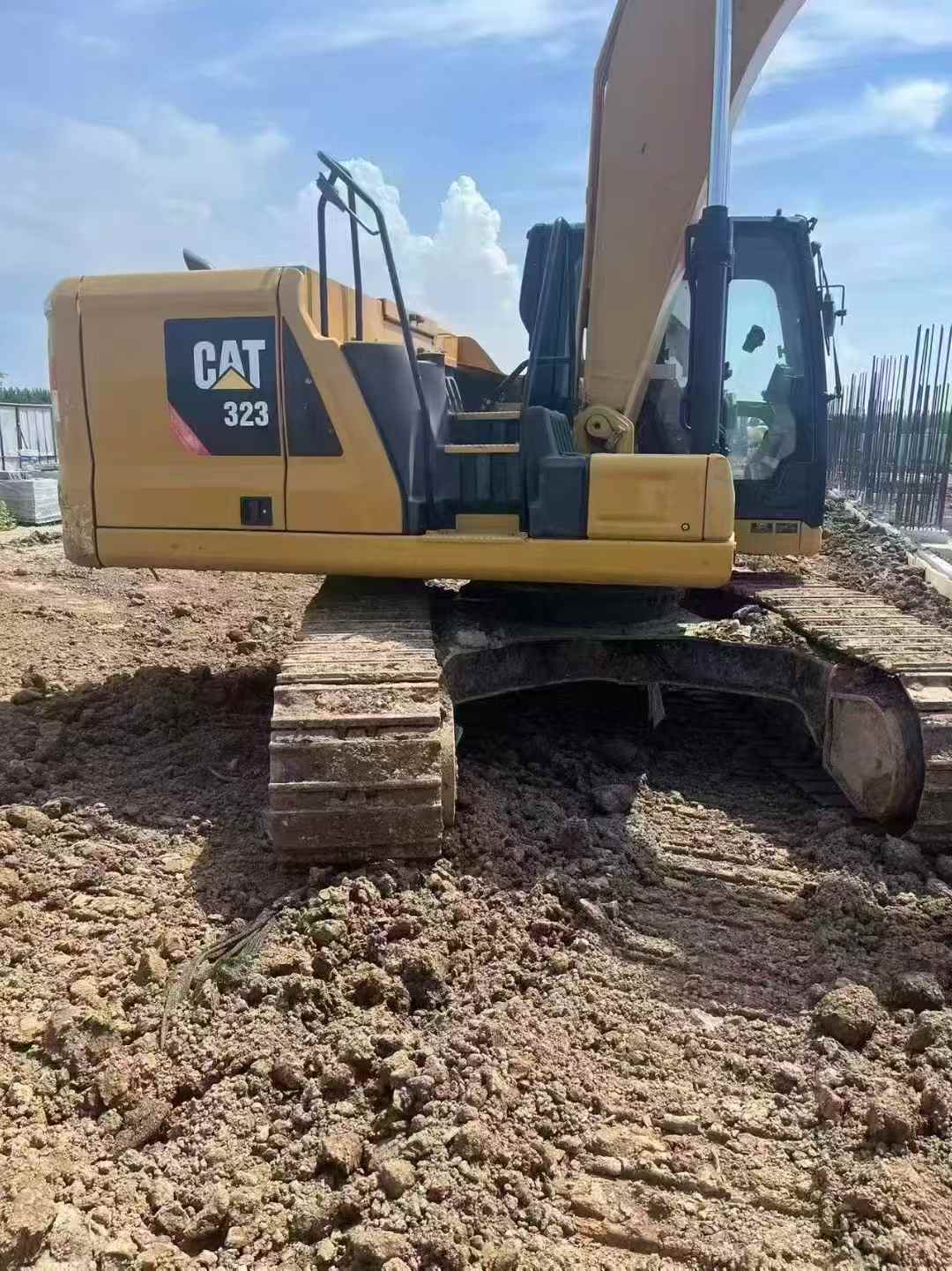 Used Caterpillar 323 Excavator 2019 Model / 2