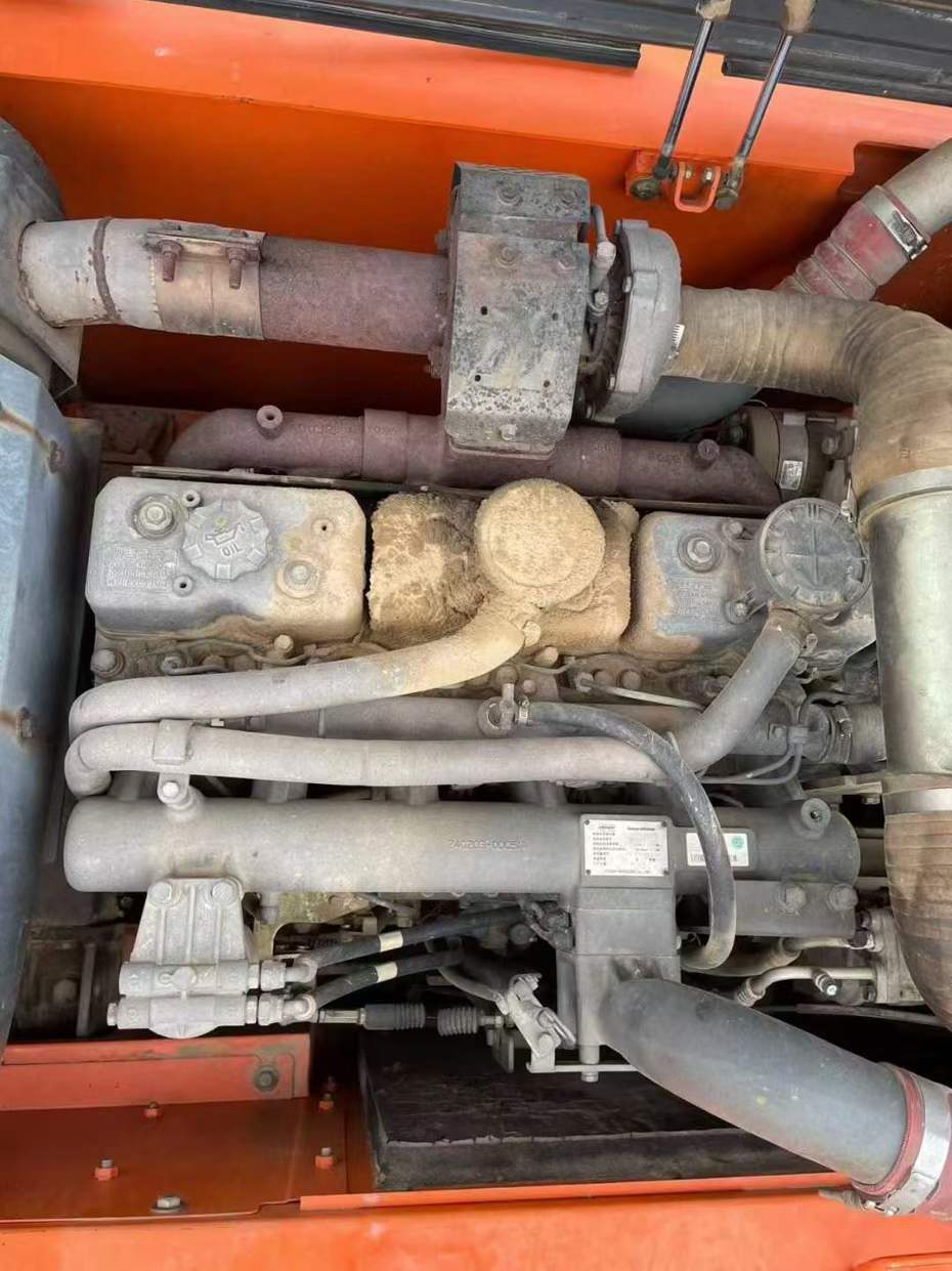 Used Doosan DH220-9E Excavator 2013 Model / 4