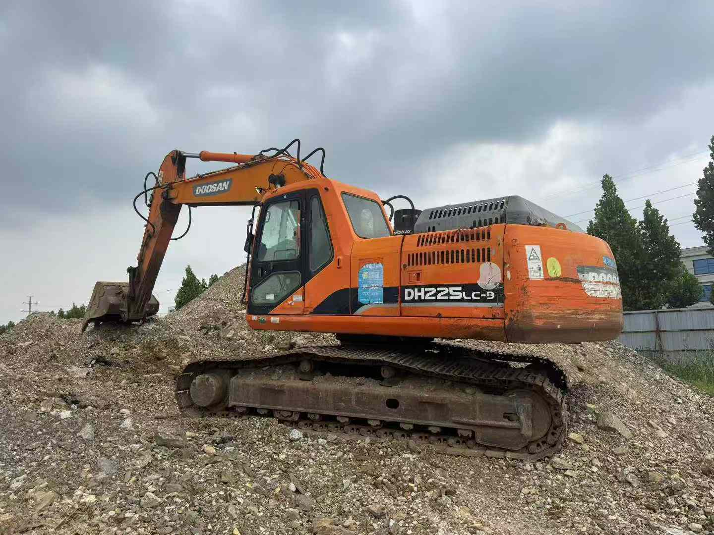 Used Doosan DH220 Excavator 2014 Model / 2