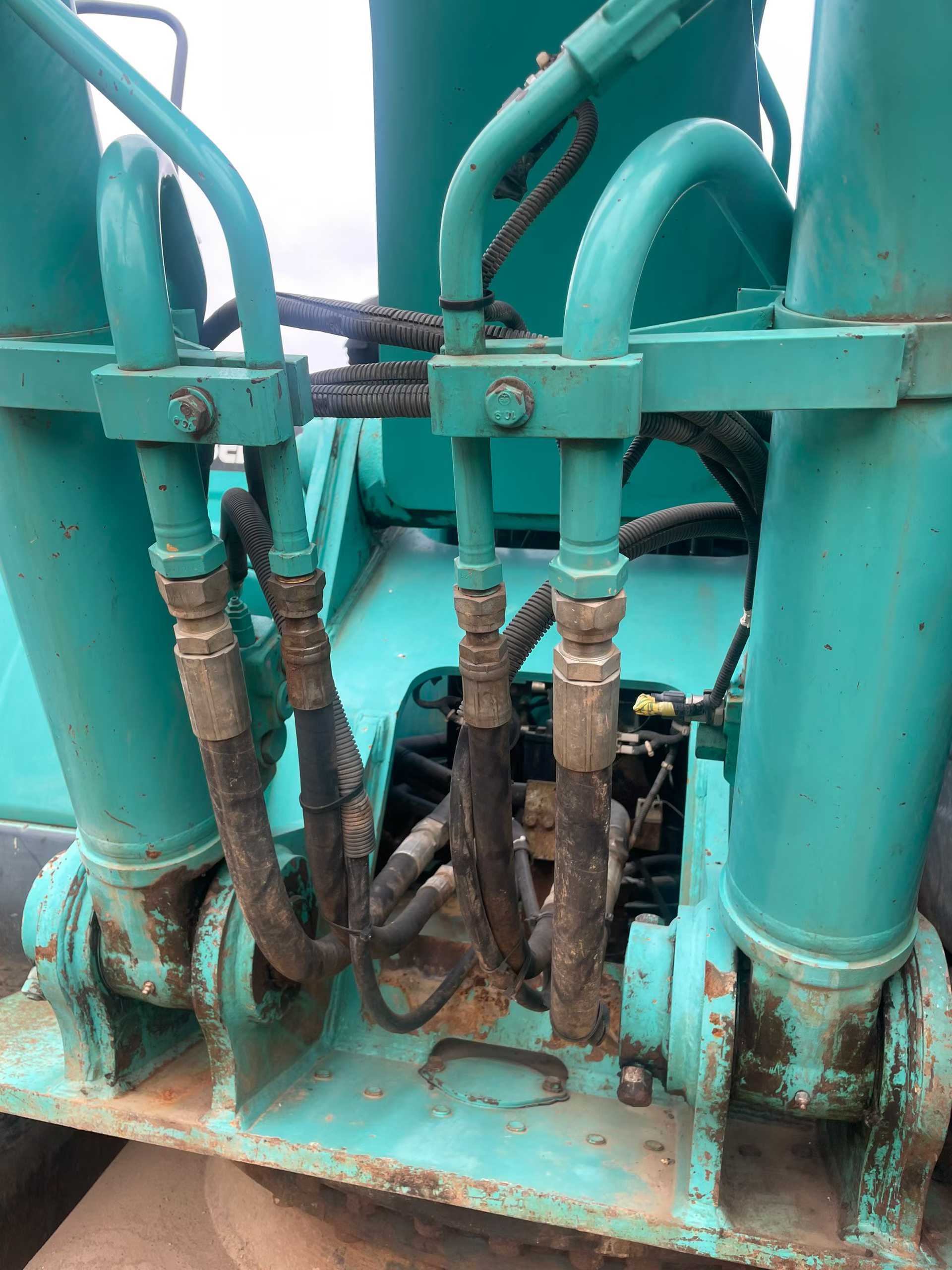 Used Kobelco SK210 Excavator 2019 Model / 4