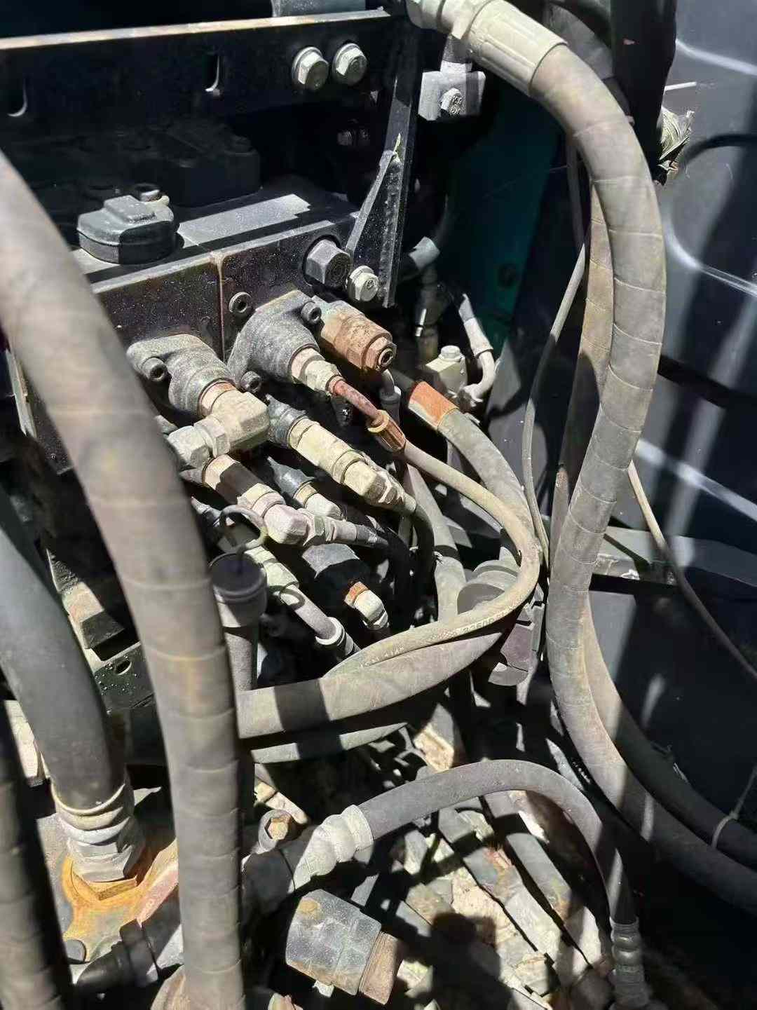 Used Kobelco SK140 Excavator 2013 Model / 5