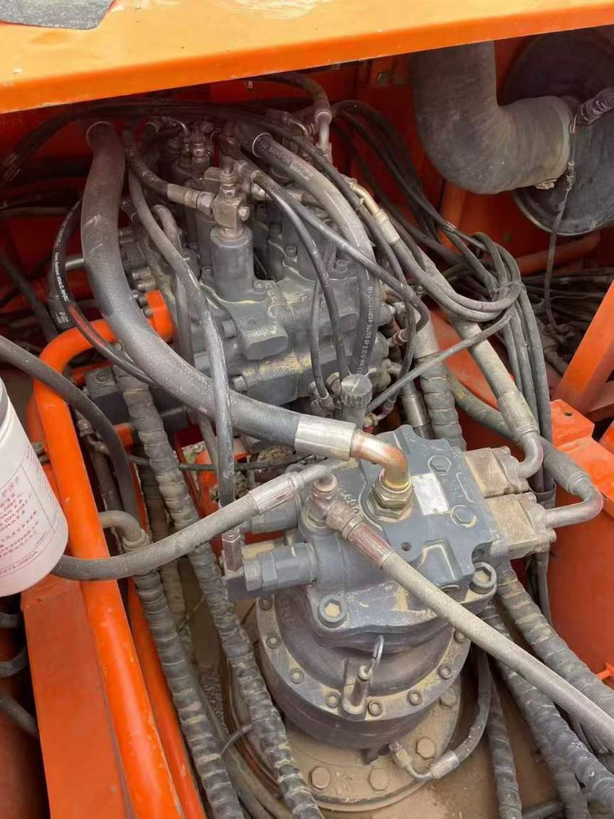 Used Doosan DH220-9E Excavator 2013 Model / 2