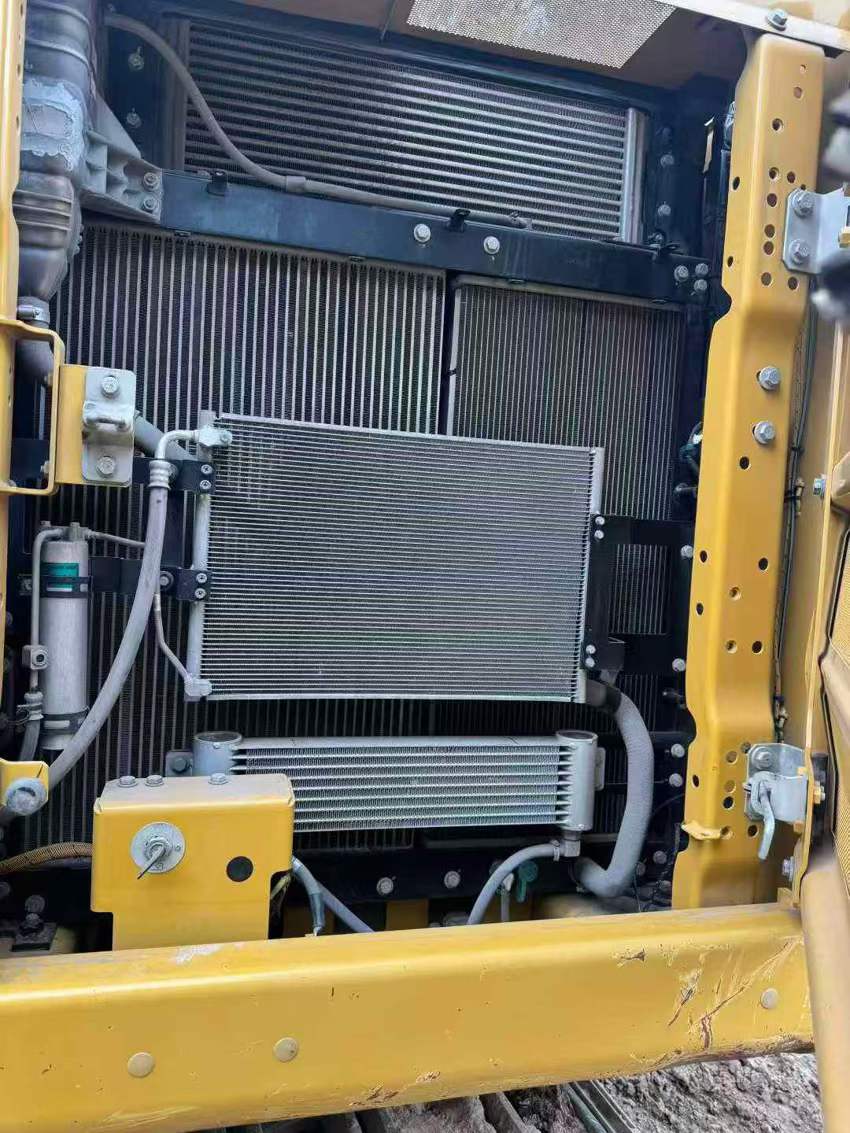 Used Caterpillar 323 Excavator 2019 Model / 9