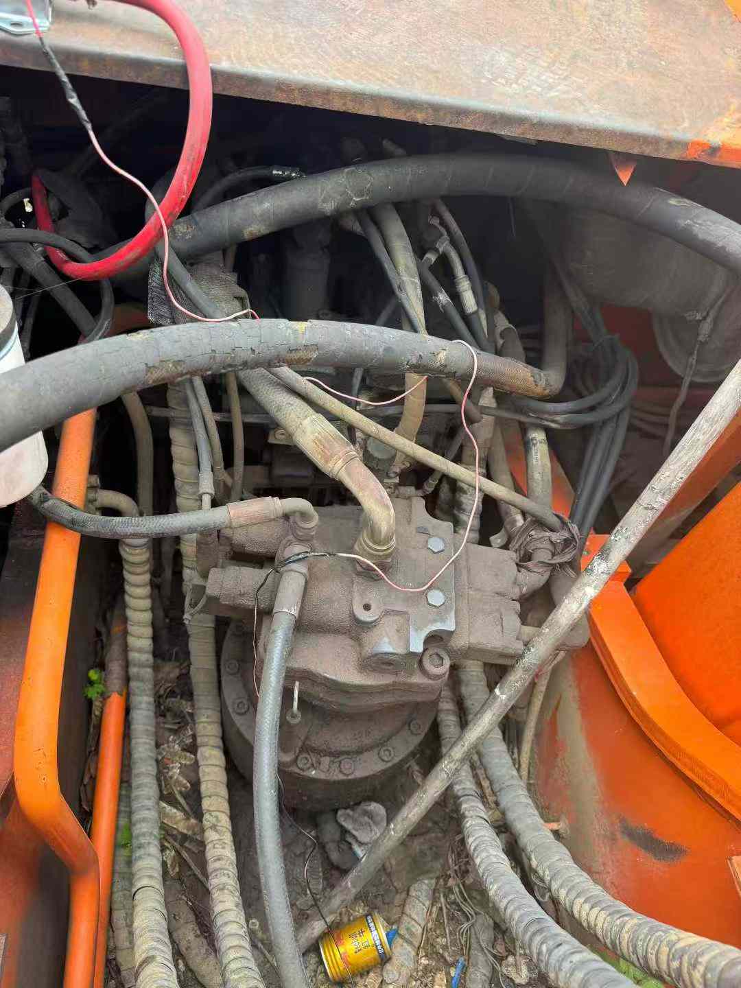 Used Doosan DH220 Excavator 2014 Model / 6