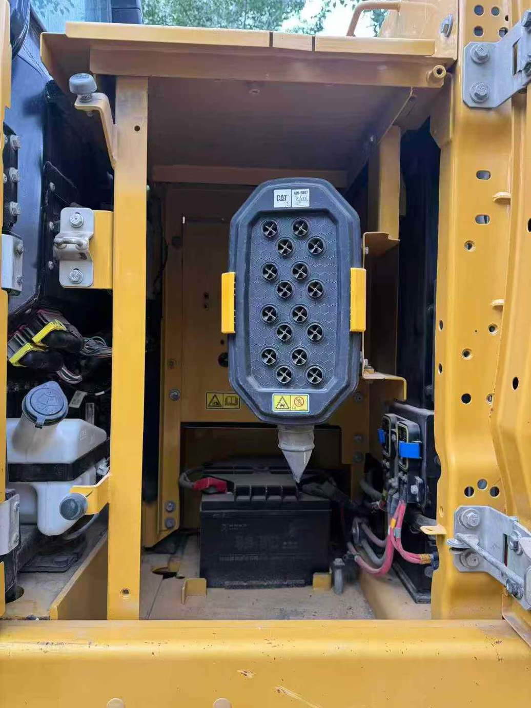 Used Caterpillar 323 Excavator 2019 Model / 3