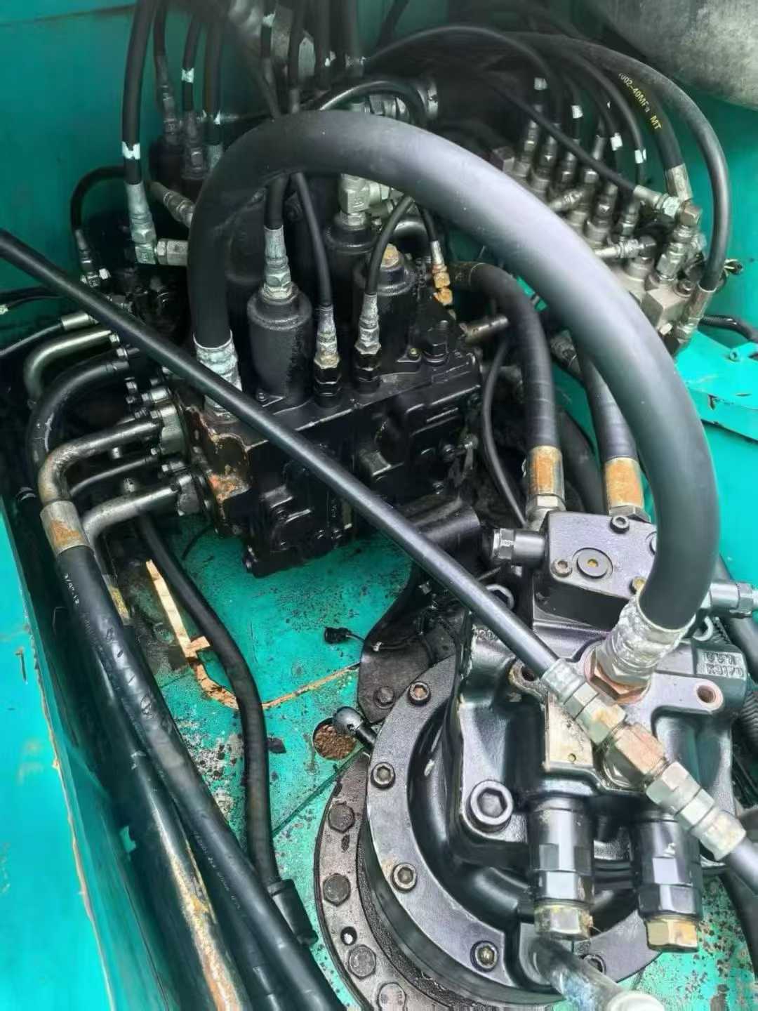 Used Kobelco SK210 Excavator 2016 Model / 9