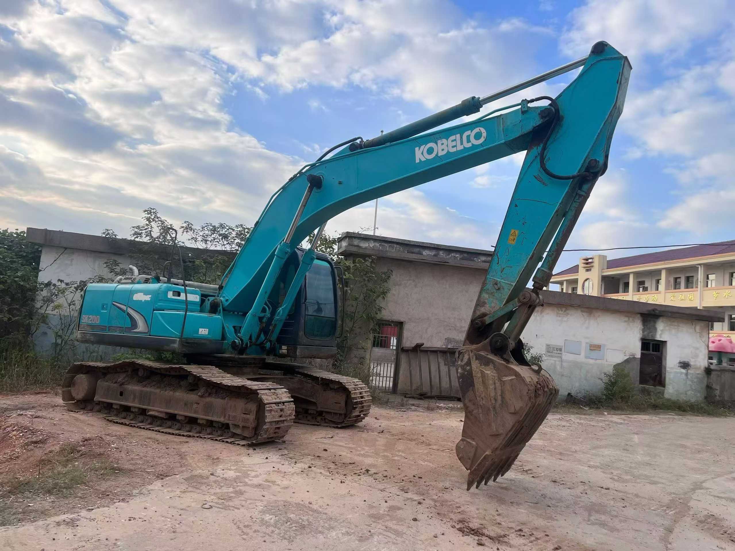 Used Kobelco SK2008 Excavator 2011 Model / 9