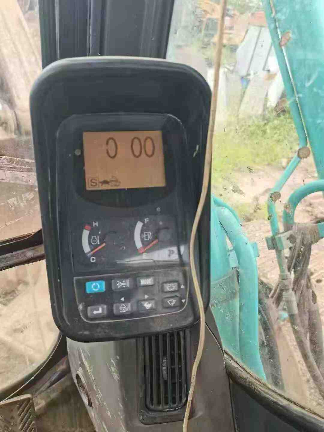 Used Kobelco SK210 Excavator 2016 Model / 2