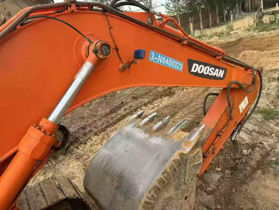 Used Doosan DX15 Excavator 2016 Model / 8