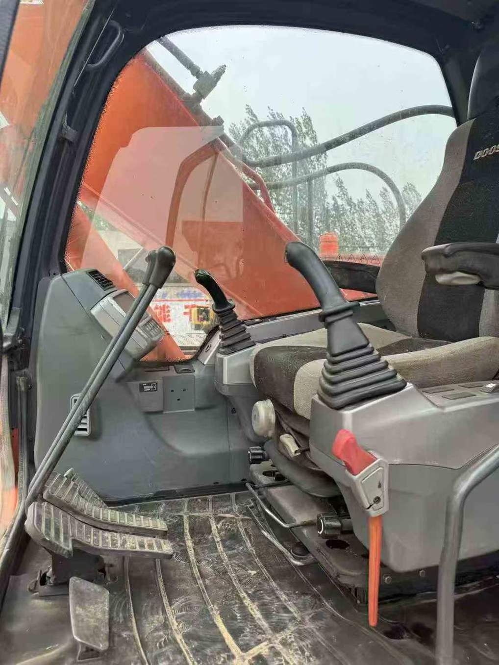 Used Doosan DX15 Excavator 2016 Model / 7