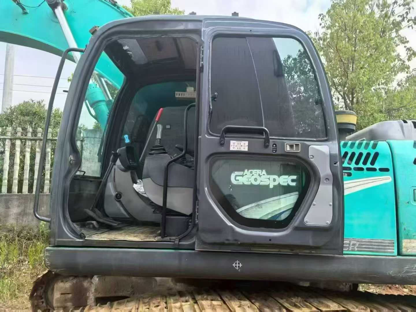 Used Kobelco SK210 Excavator 2016 Model / 7