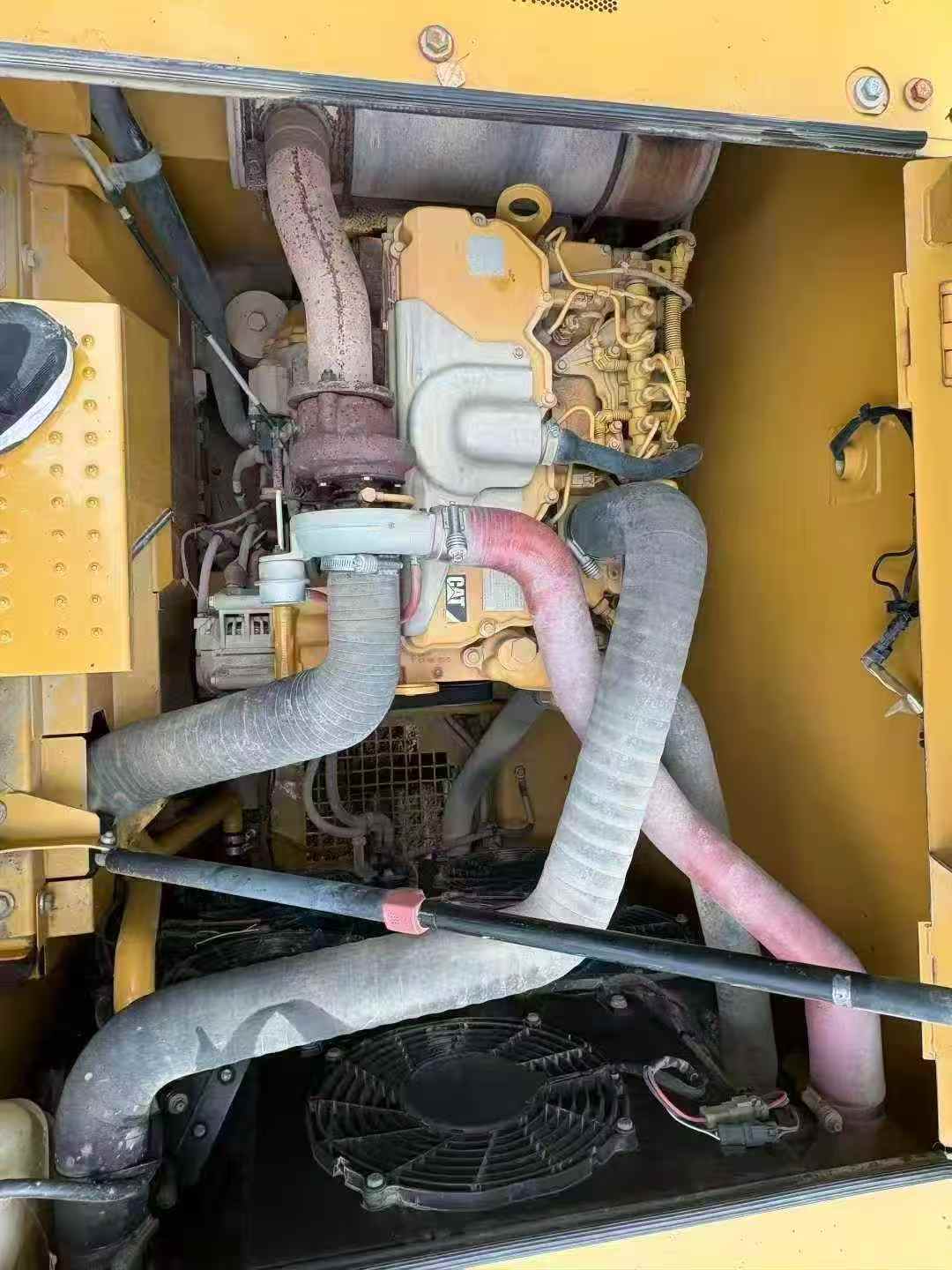 Used Caterpillar 320GC Excavator 2018 Model / 5