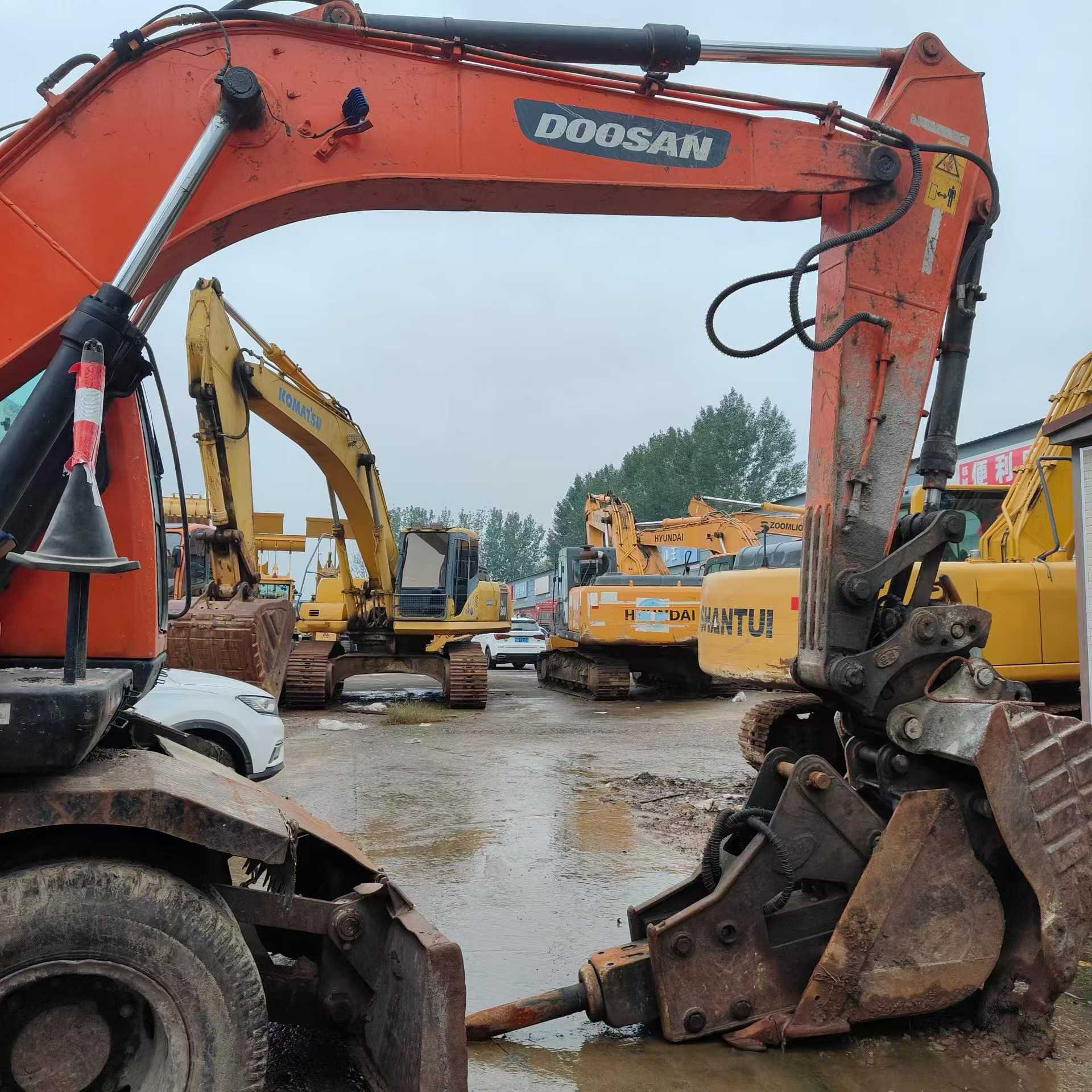 Used Doosan DX15 Excavator 2016 Model / 4