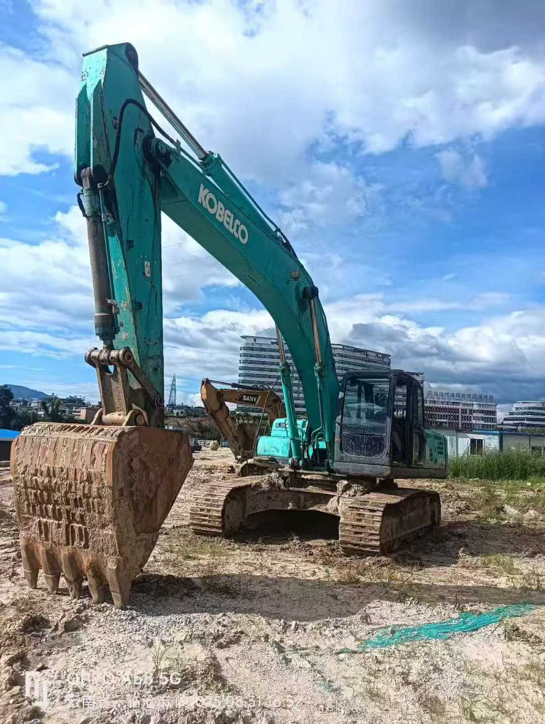 Used Kobelco SK350LC SuperX Excavator 2011 Model / 2