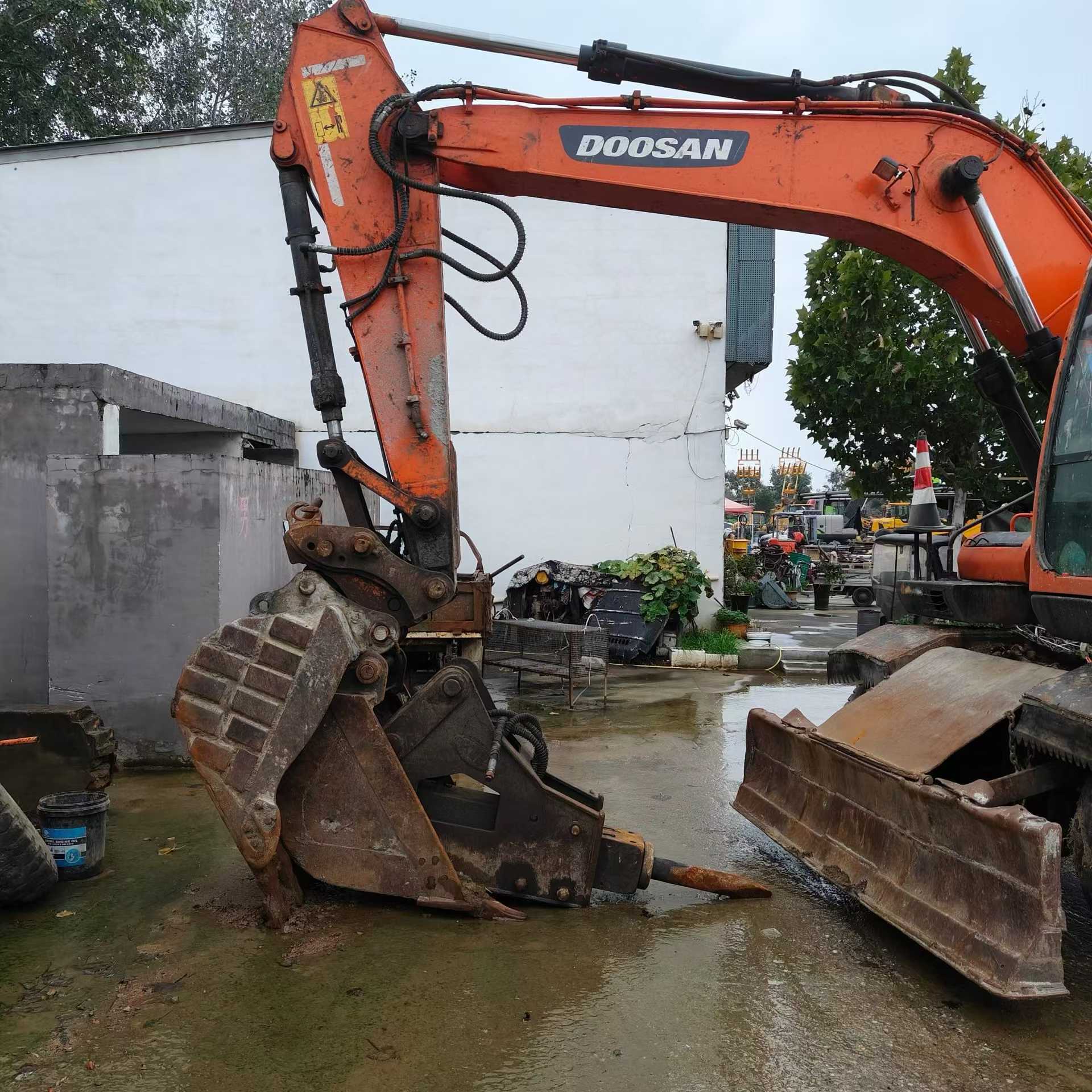 Used Doosan DX15 Excavator 2016 Model / 2