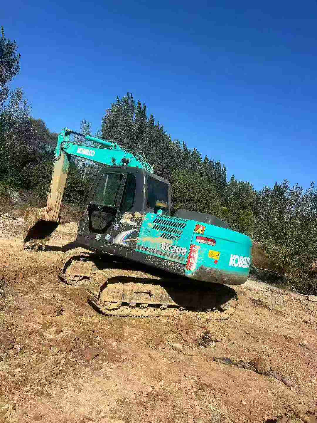 Used Kobelco SK130 Excavator 2016 Model / 3