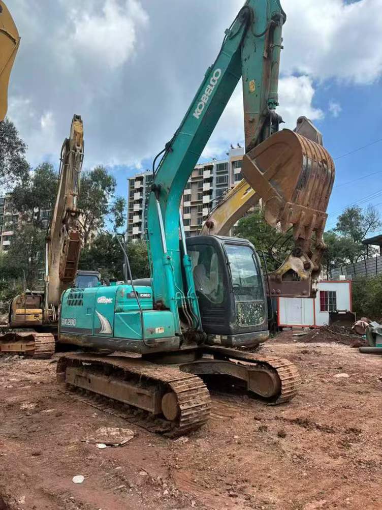 Used Kobelco SK140 Excavator 2014 Model / 7