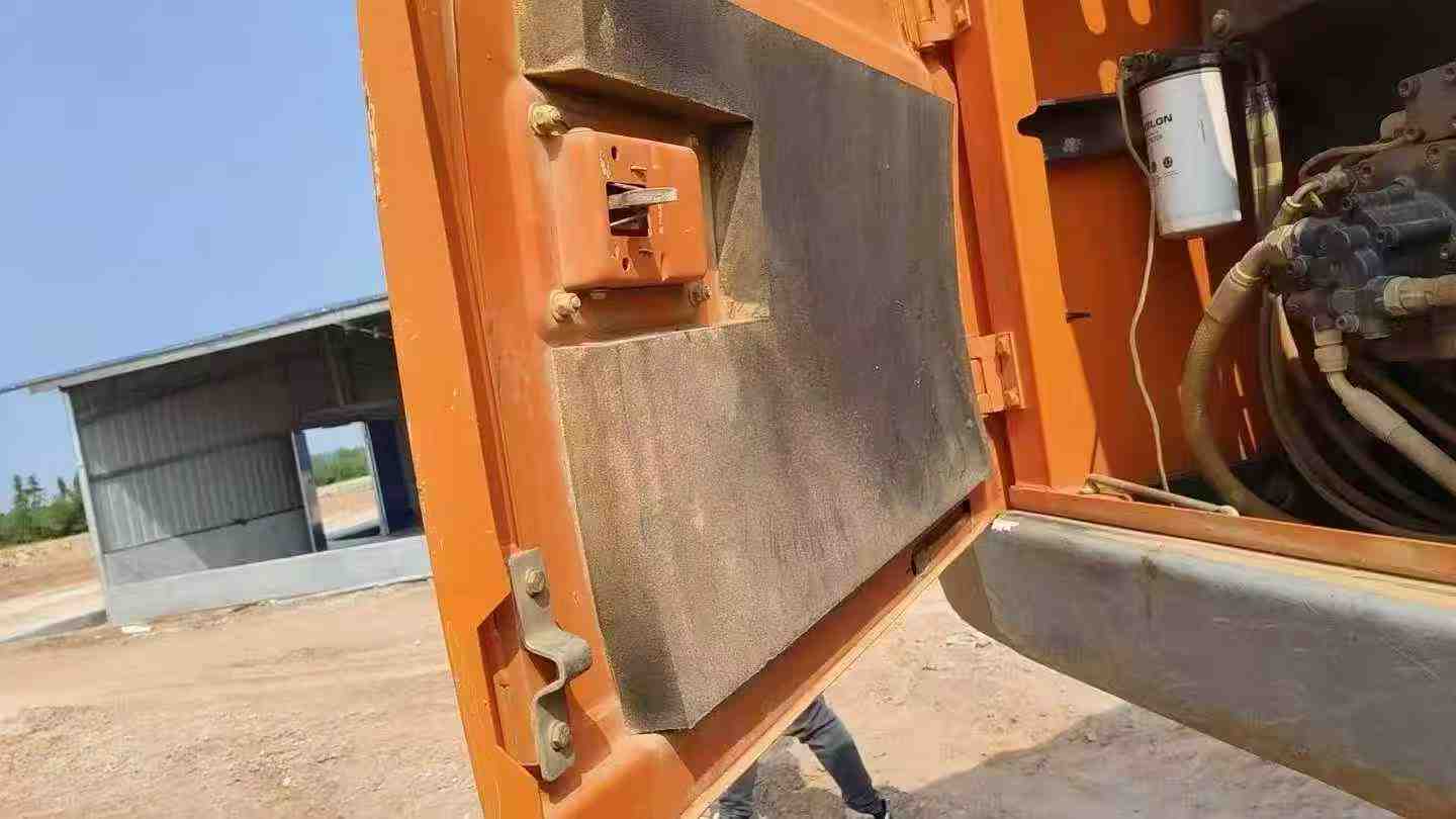 Used Doosan DX15 Excavator 2018 Model / 6