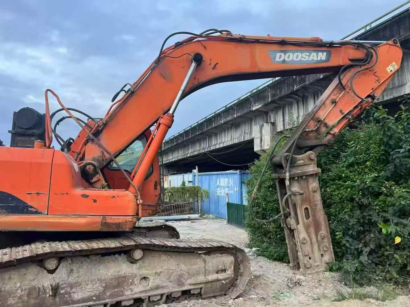 Used Doosan DL300 Excavator 2016 Model / 4