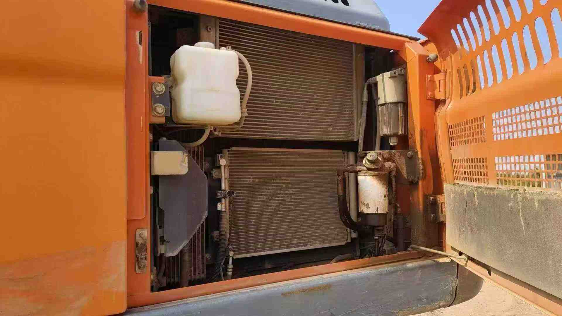 Used Doosan DX15 Excavator 2018 Model / 7