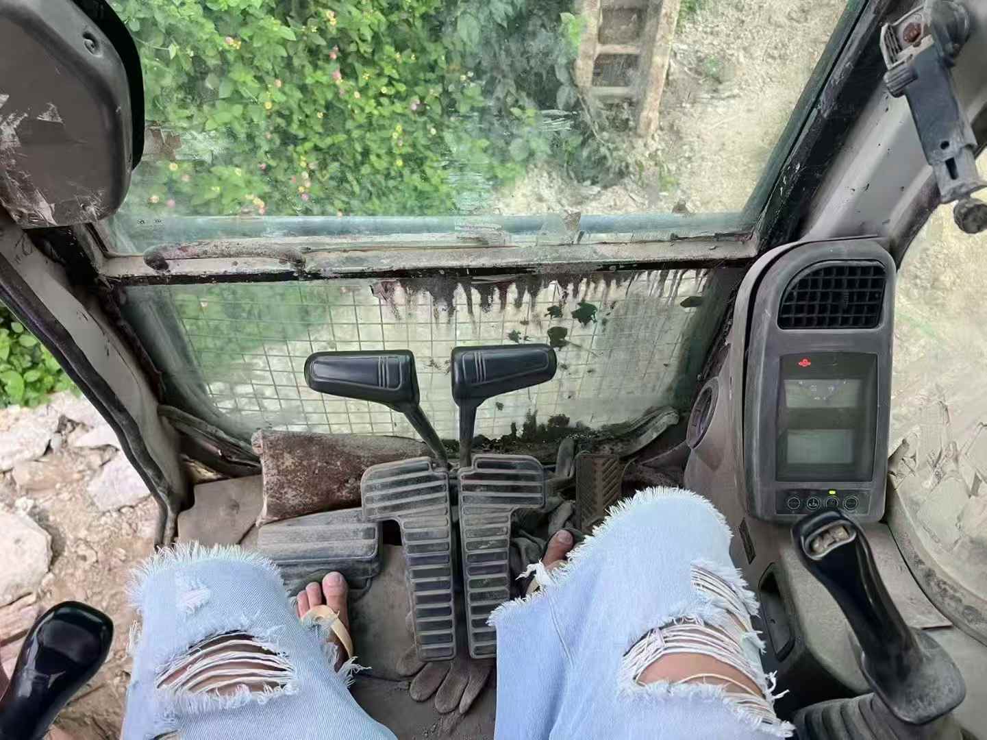 Used Doosan DL300 Excavator 2016 Model / 9