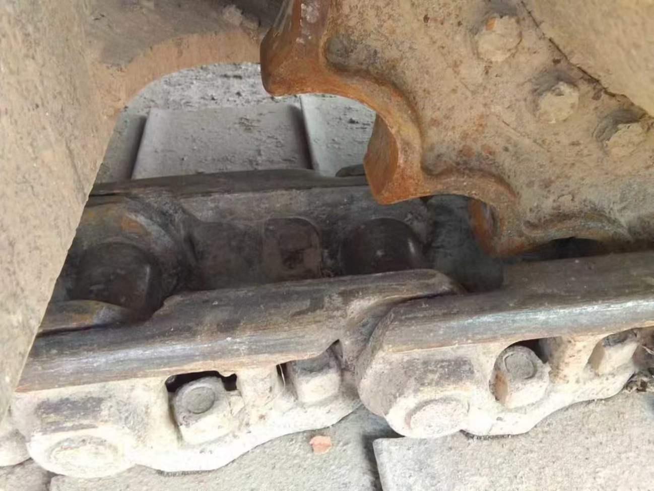 Used Kobelco SK210 Excavator 2013 Model / 3