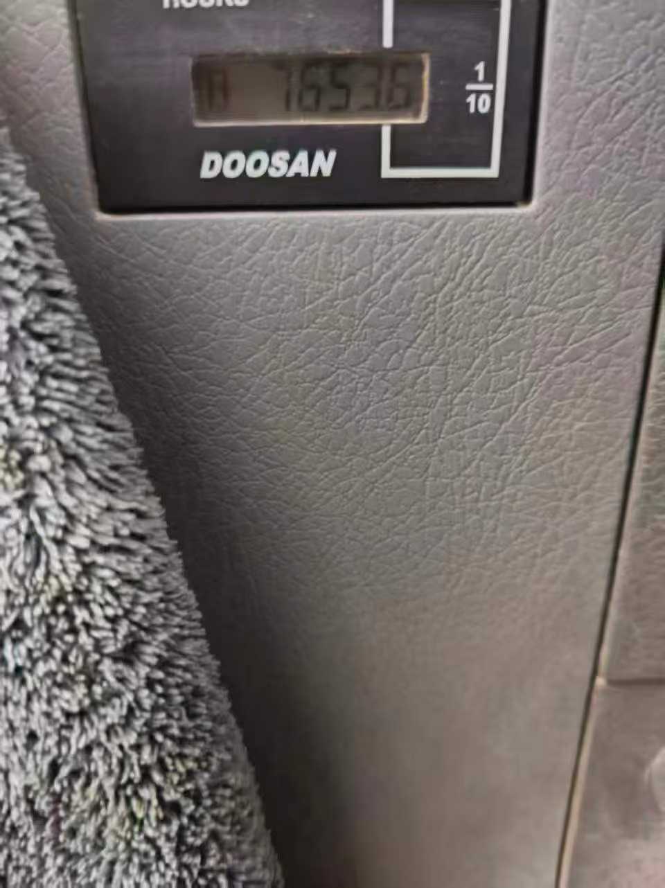 Used Doosan DX215-9CN Excavator 2020 Model / 8