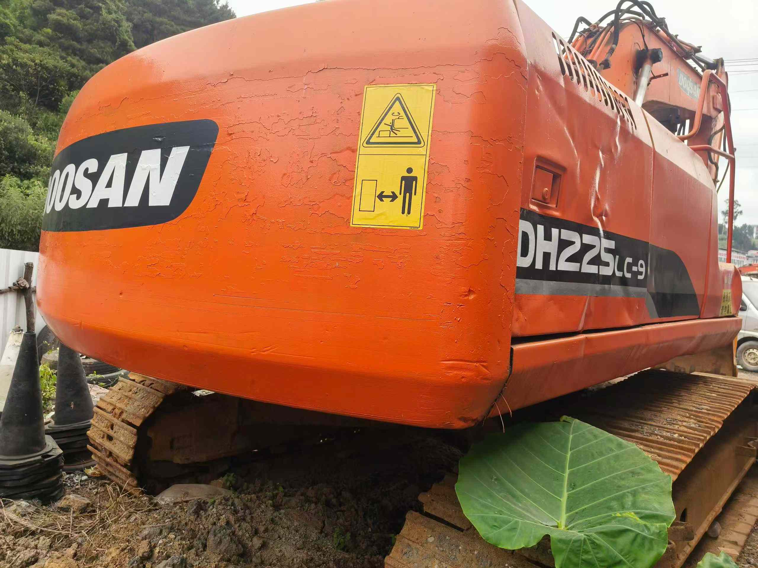 Used Doosan DH220-7 Excavator 2016 Model / 6