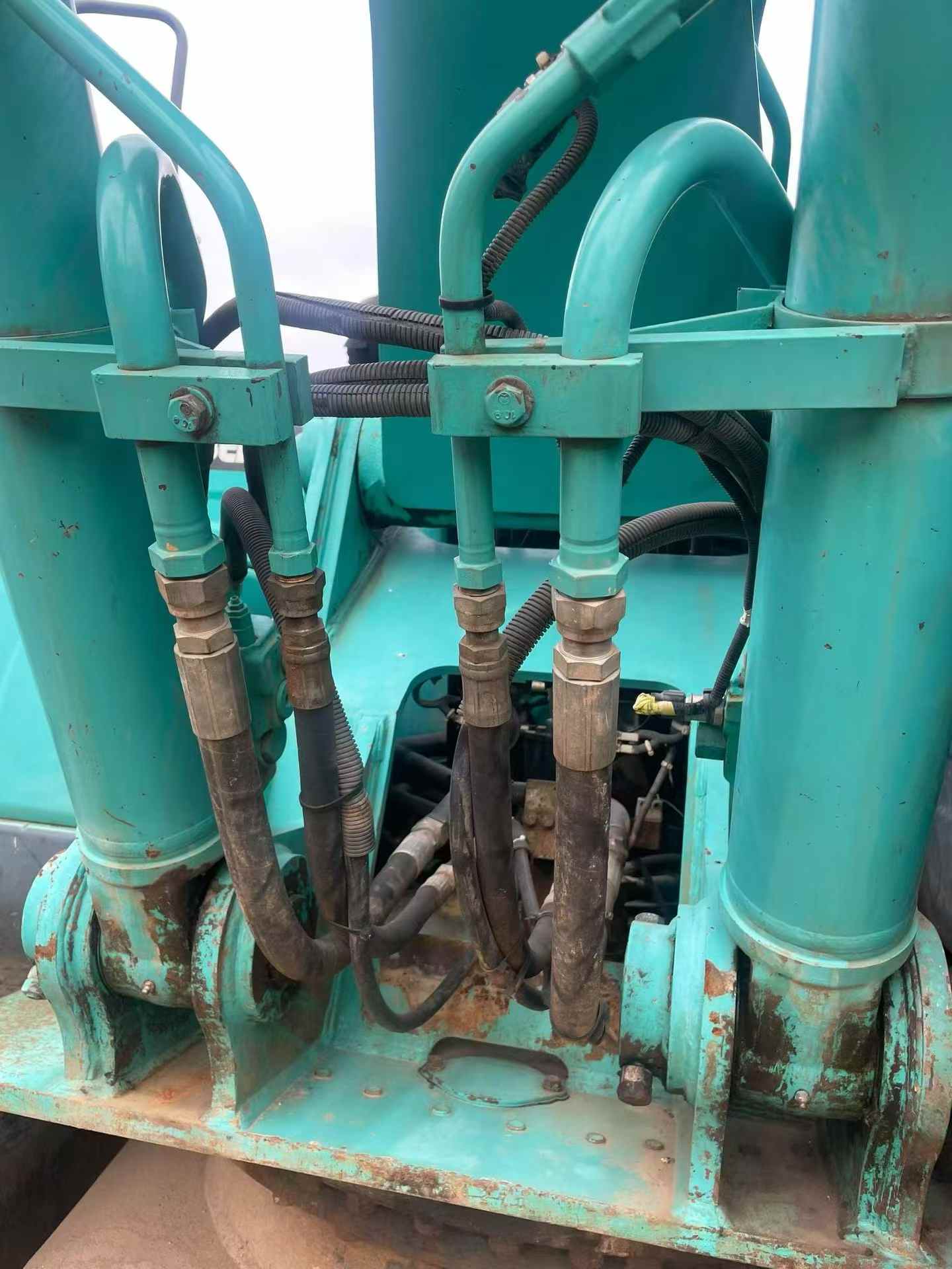 Used Kobelco SK210 Excavator 2019 Model / 4