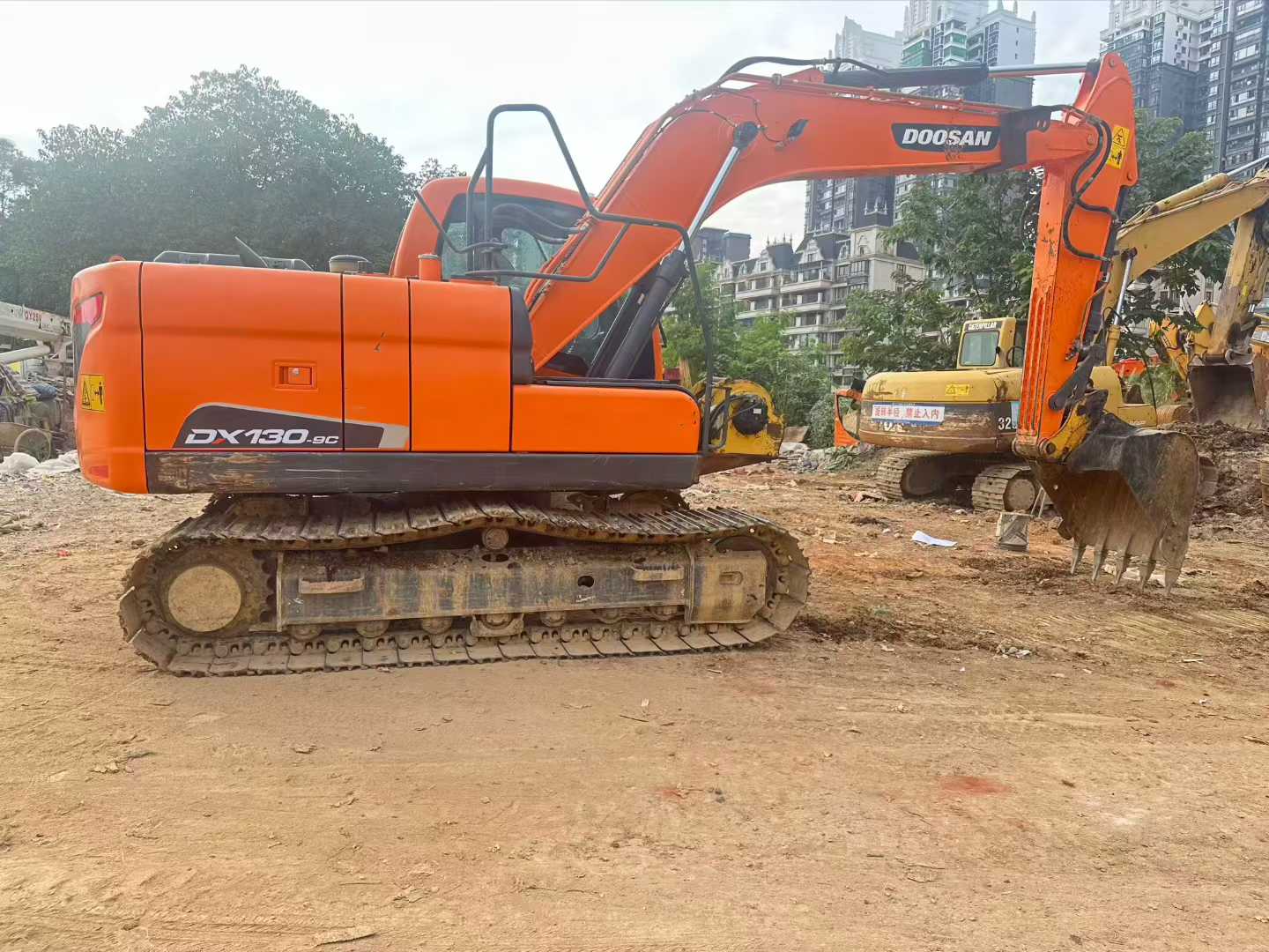 Used Doosan DH130LC-V Excavator 2022 Model