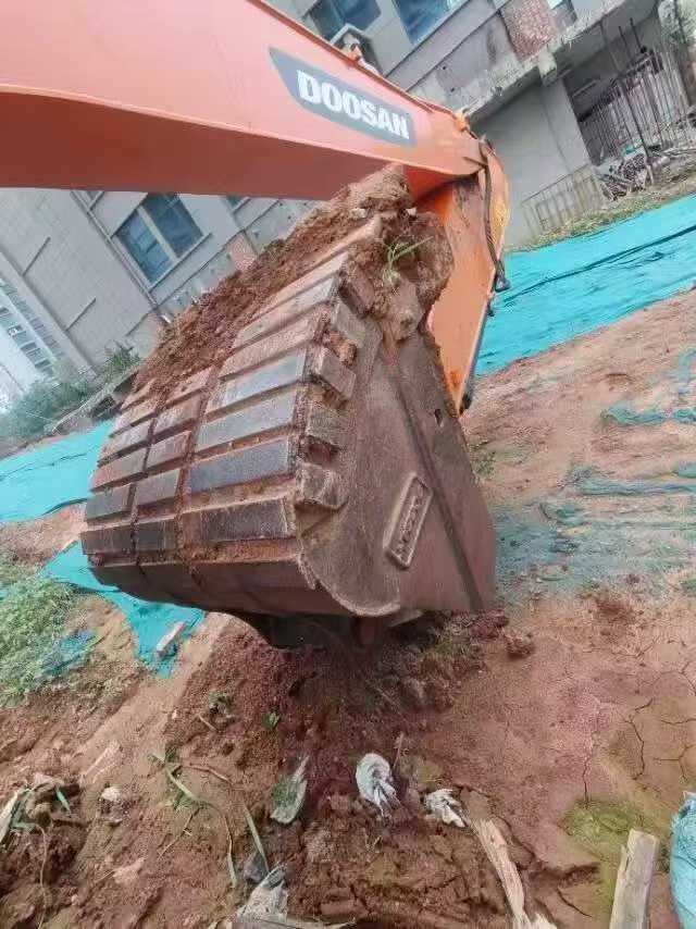 Used Doosan DX15 Excavator 2016 Model / 4