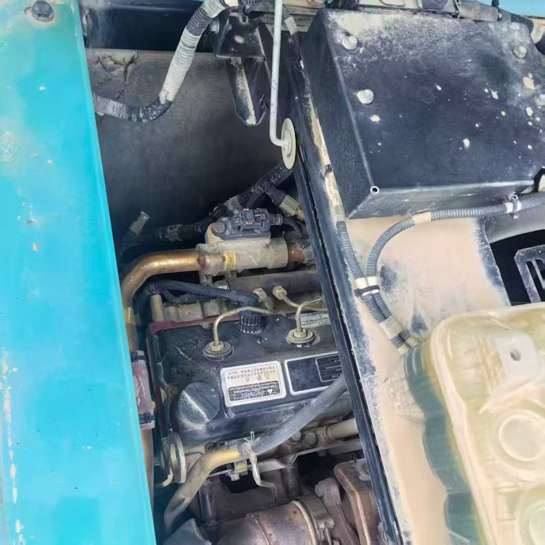 Used Kobelco SK200 Excavator 2023 Model / 3