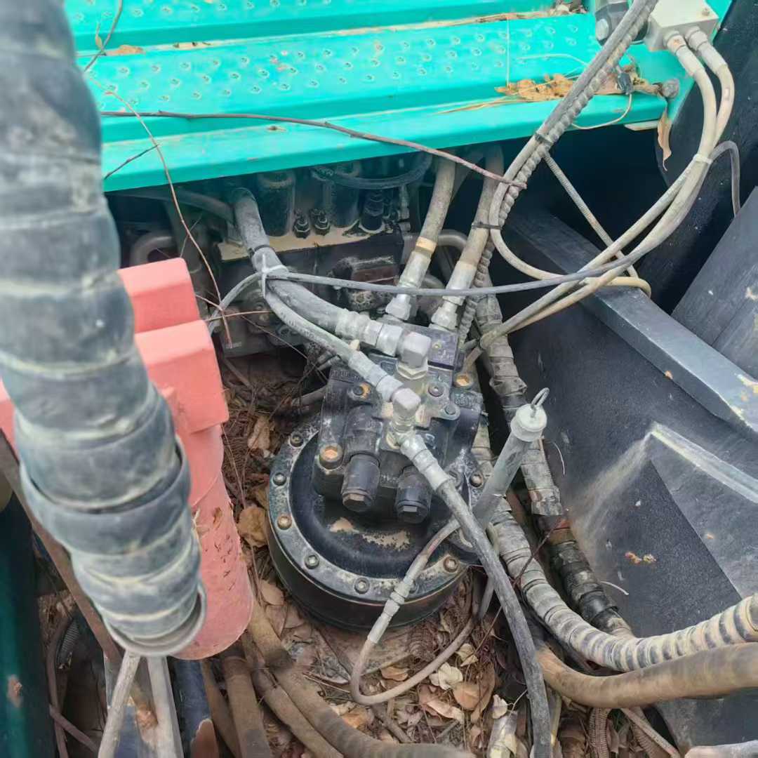 Used Kobelco SK200 Excavator 2023 Model / 2