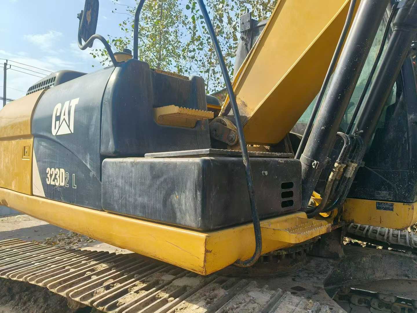 Used Caterpillar 323D2L Excavator 2014 Model