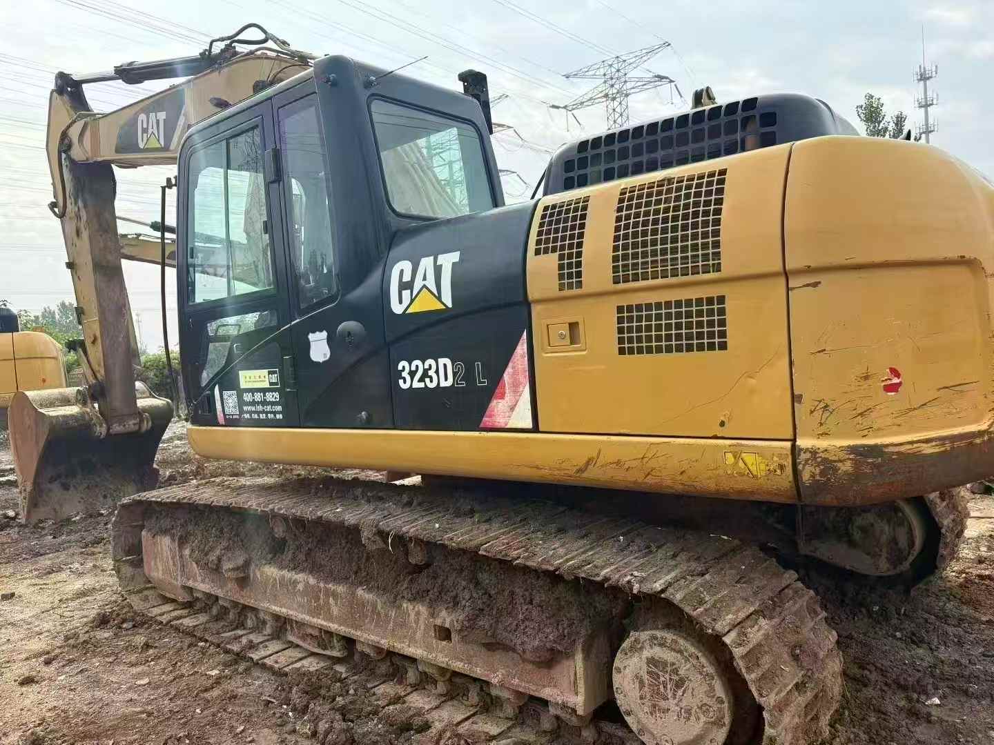Used Caterpillar 323D2L Excavator 2016 Model
