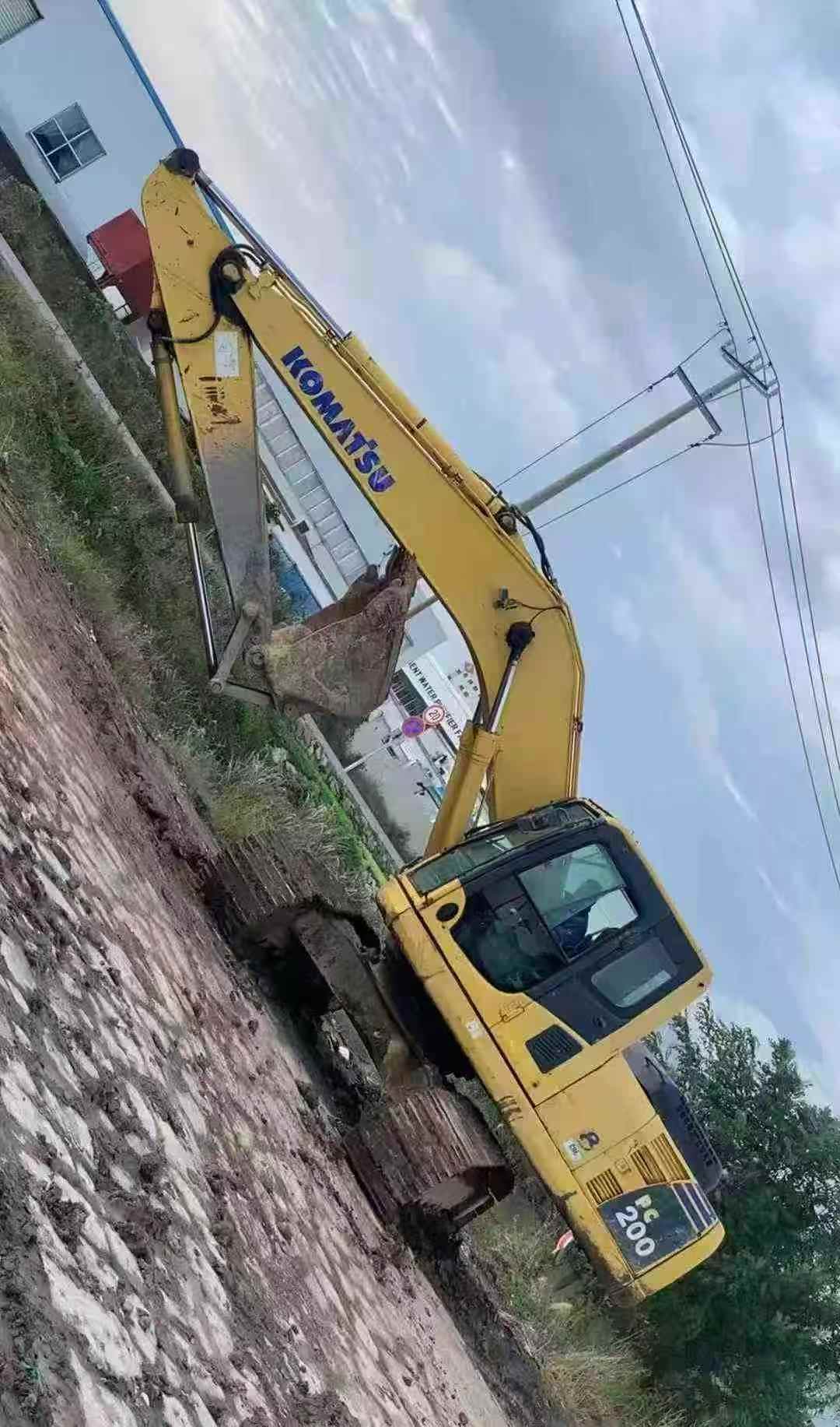 Used Komatsu PC200-8 Excavator 2009 Model