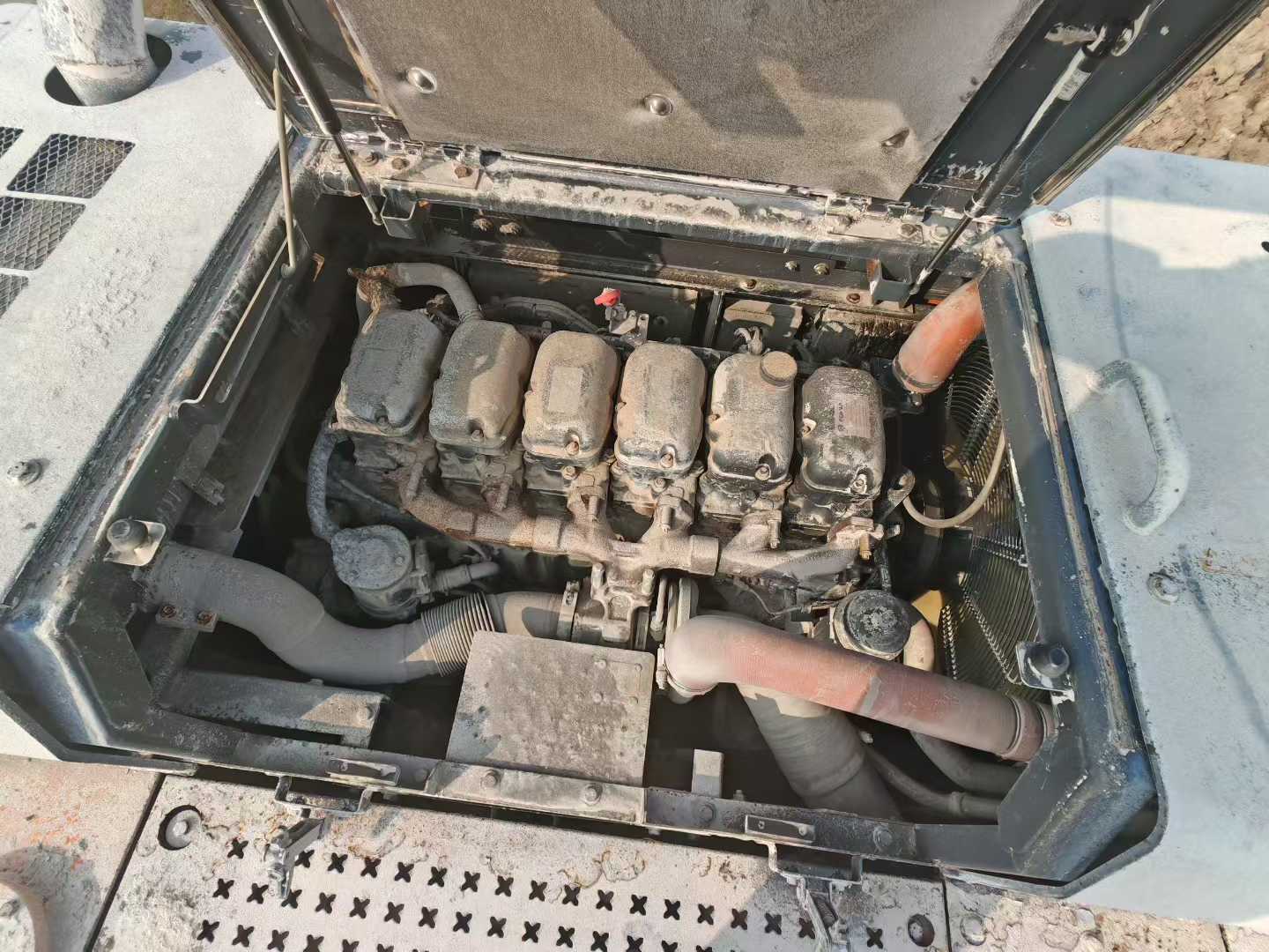 Used Doosan DL420 Excavator 2017 Model / 2