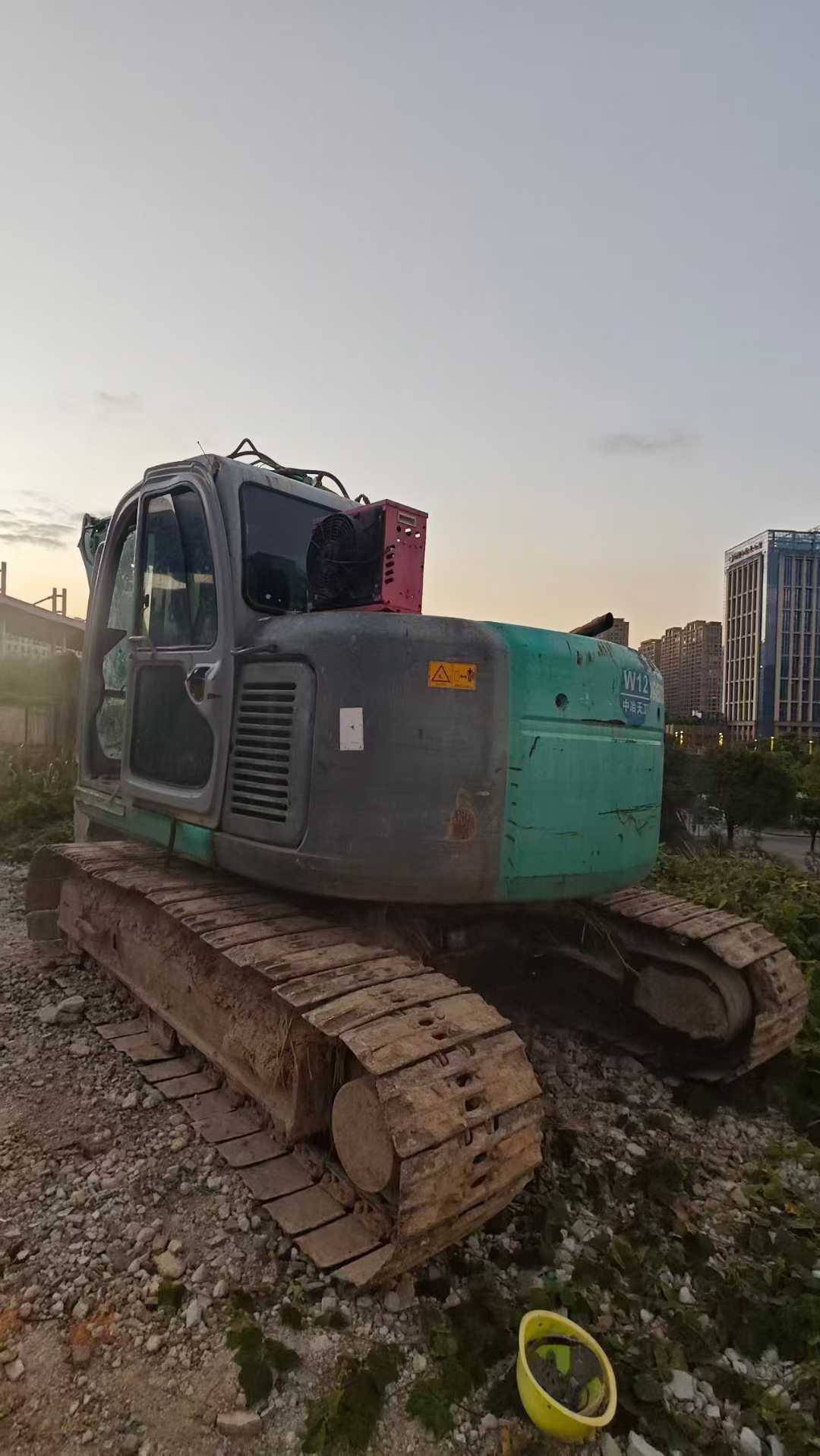 Used Kobelco SK135 Excavator 2016 Model / 3
