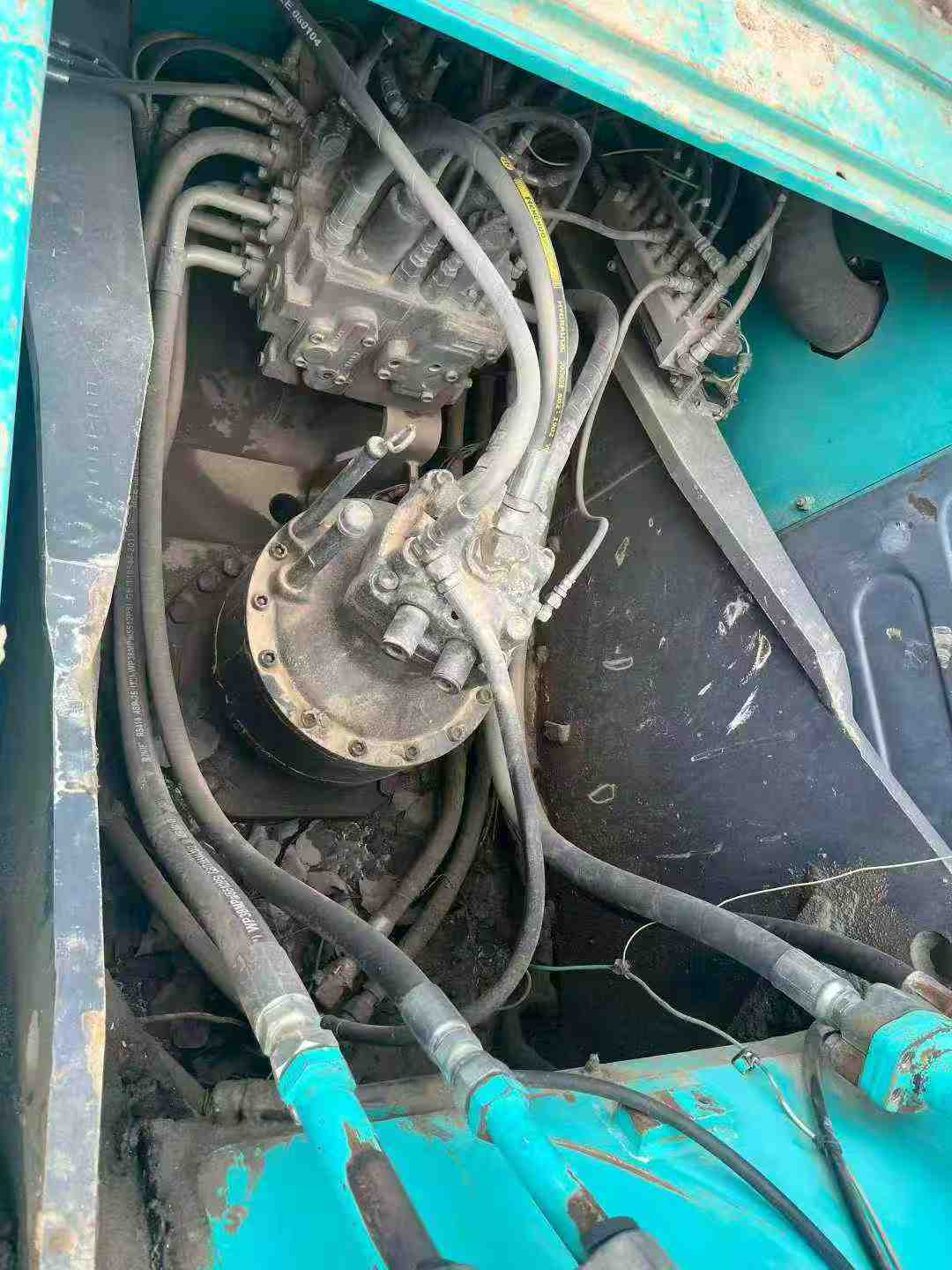 Used Kobelco SK250 Excavator 2014 Model / 6