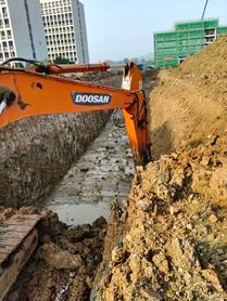 Buy Doosan S225 Used Excavator / 2 Used Doosan S225 Excavator 2016 Model / 2
