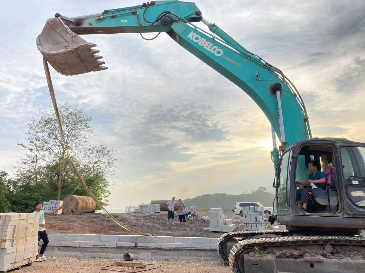 Used Kobelco SK350LC SuperX Excavator 2012 Model