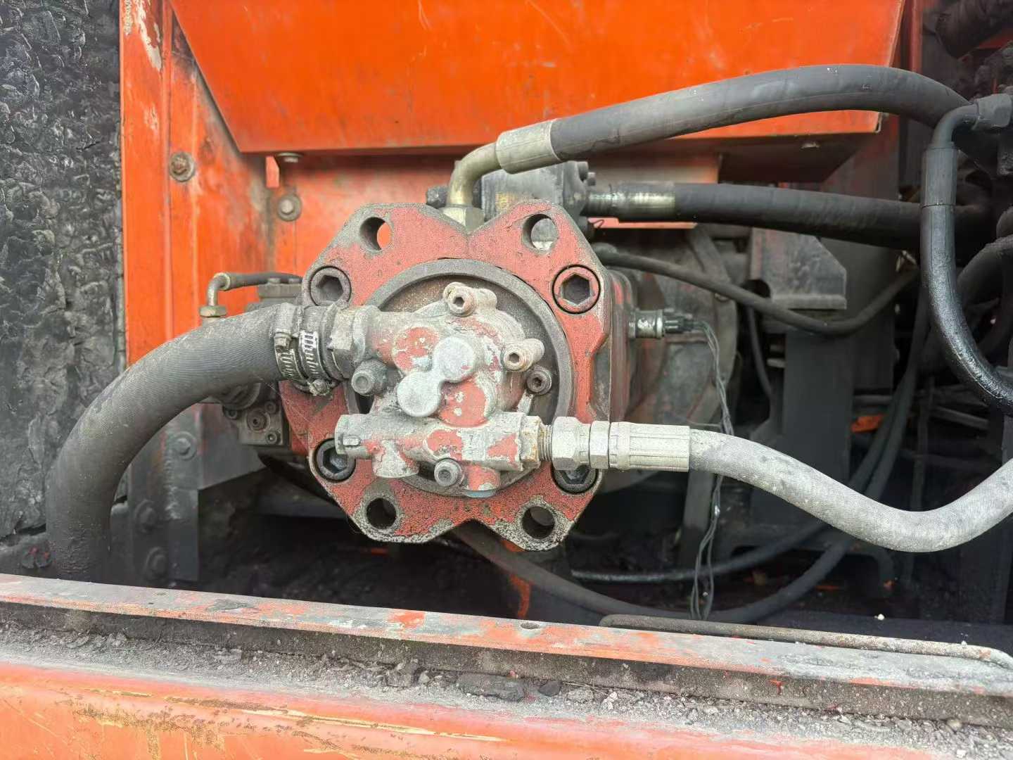 Used Doosan DH220-5 Excavator 2016 Model / 4