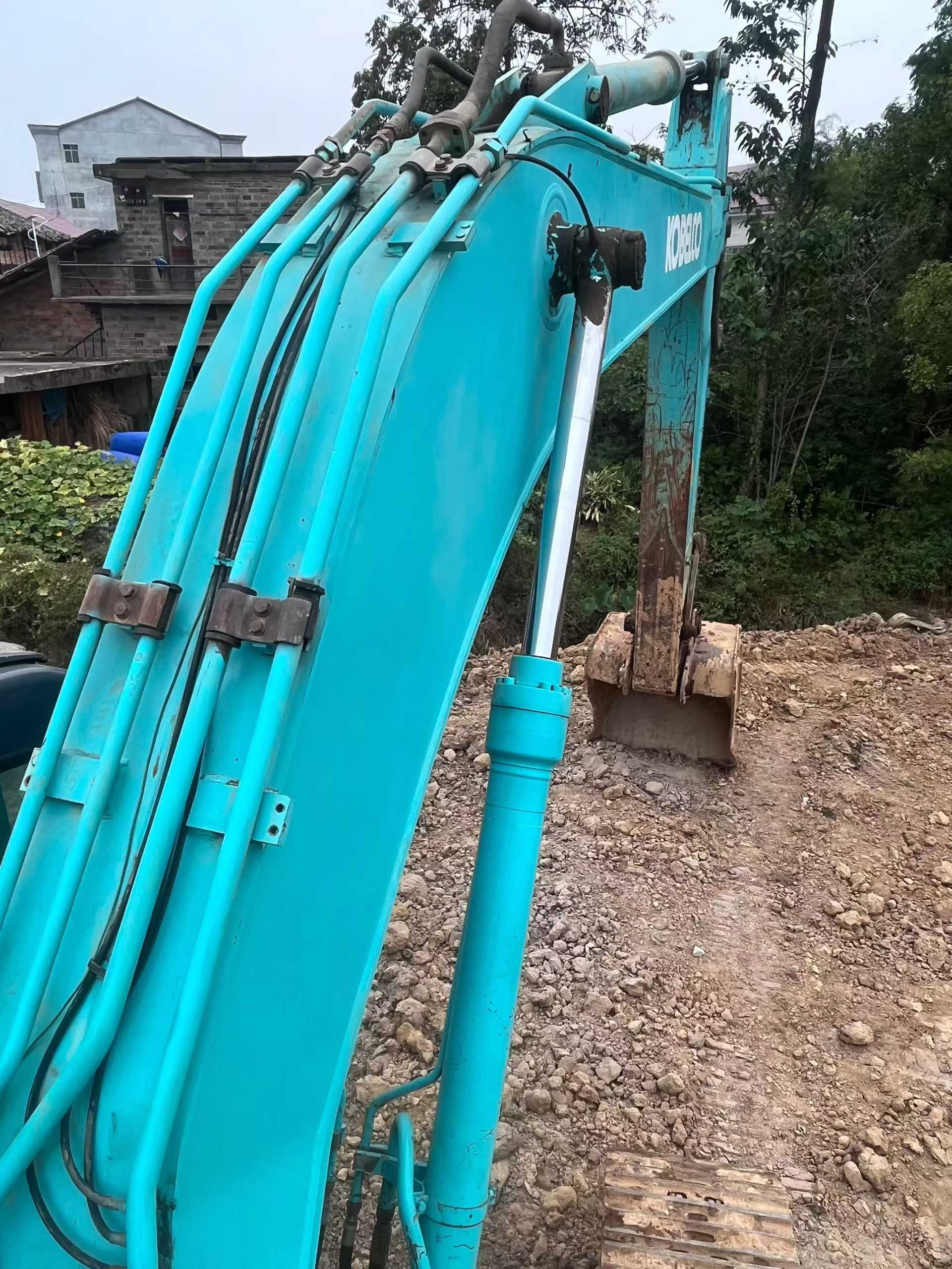 Used Kobelco SK2008 Excavator 2011 Model / 9