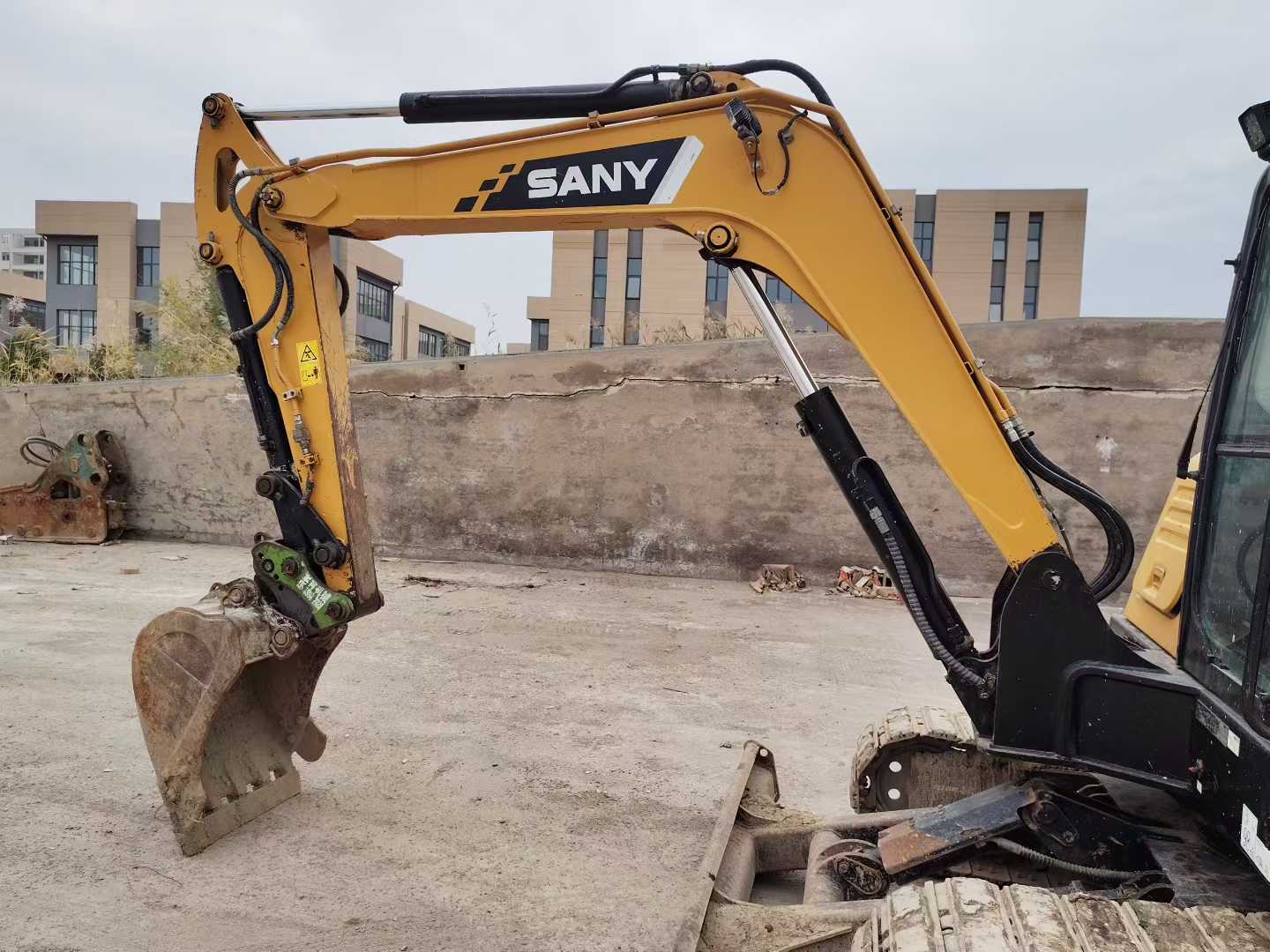 Used Sany SY55 Excavator 2020 Model / 3