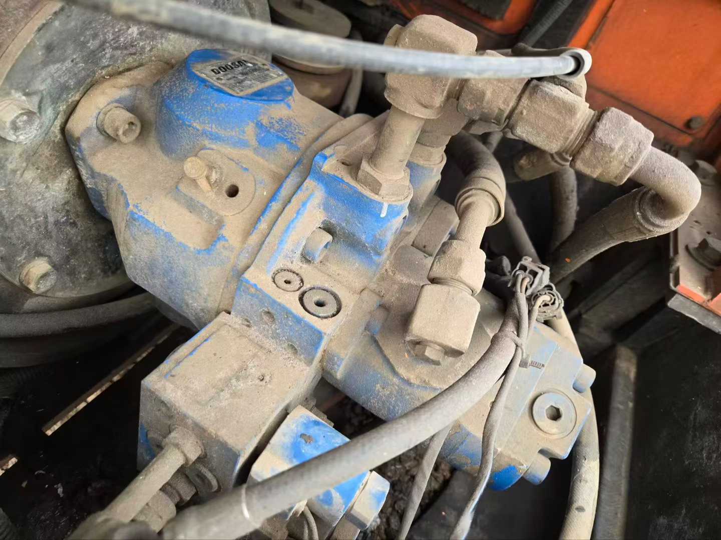 Used Doosan DH55 Excavator 2015 Model / 4