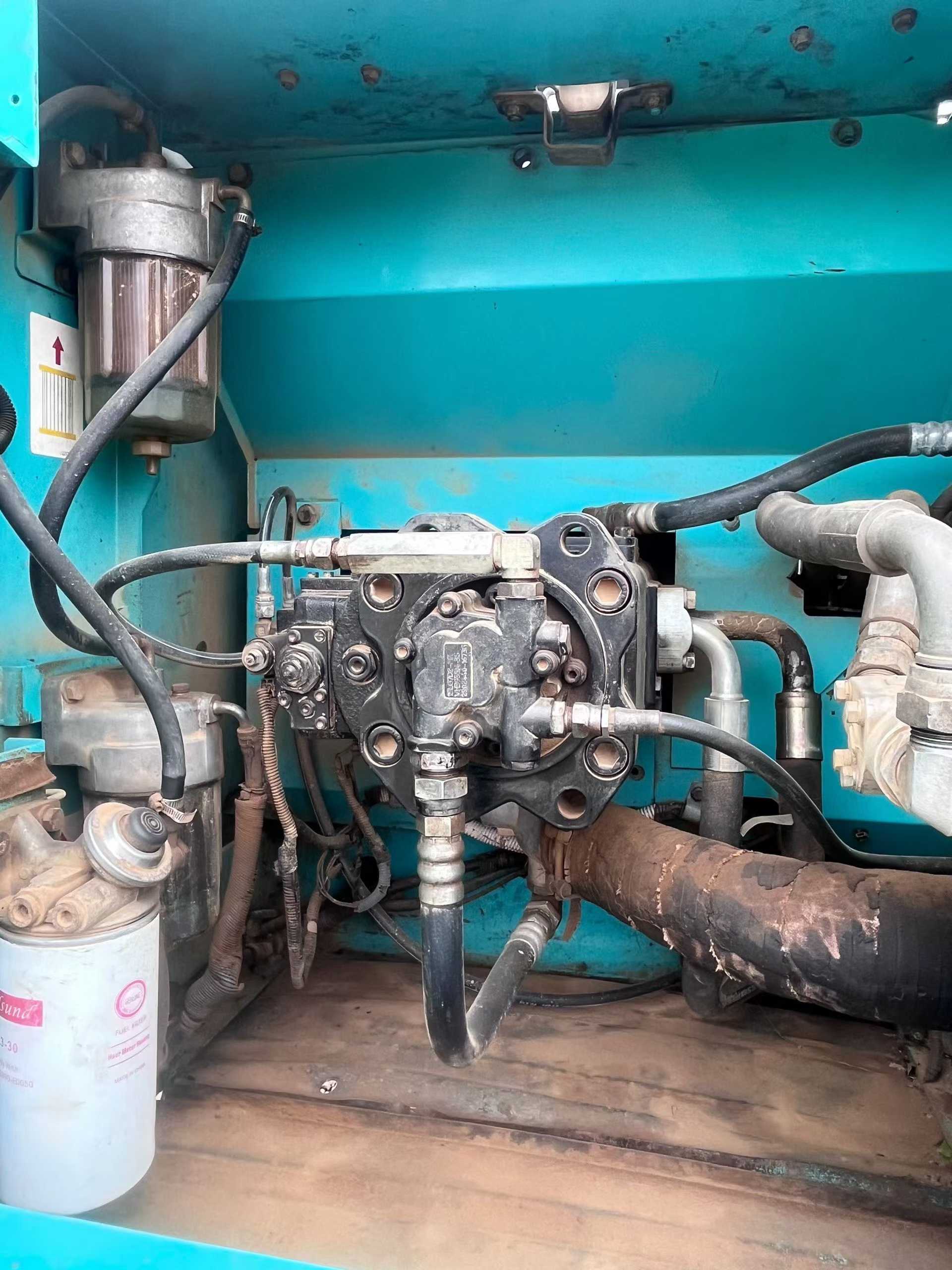 Used Kobelco SK2008 Excavator 2011 Model / 6