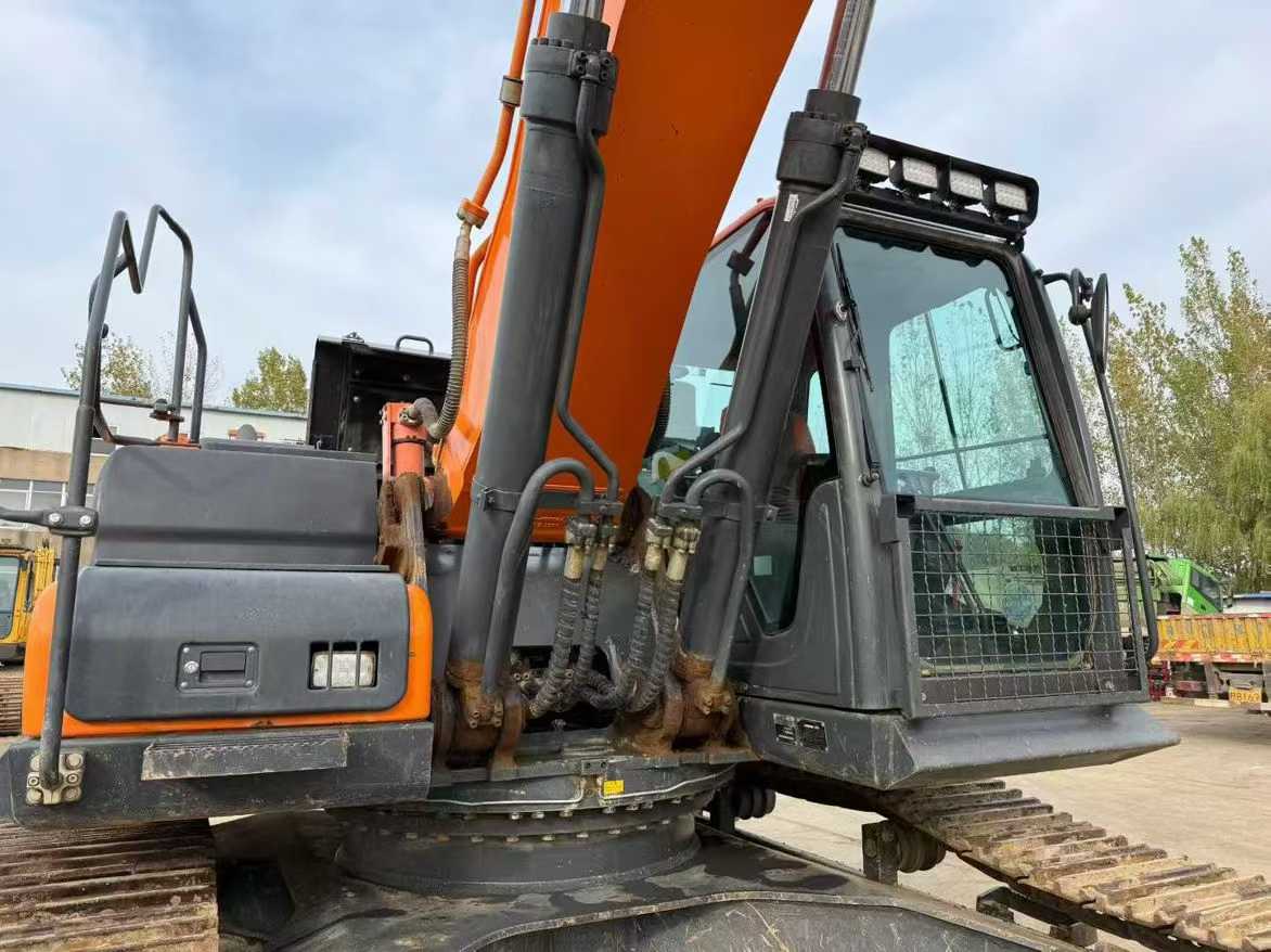 Used Doosan DX80 Excavator 2020 Model / 3